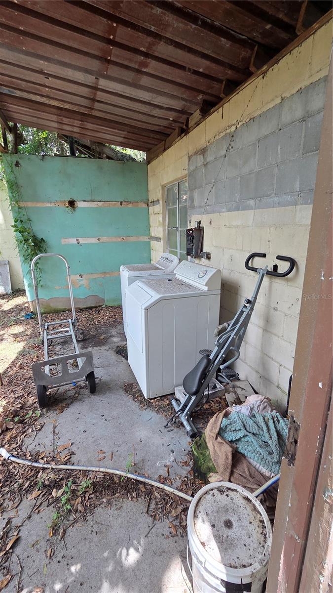 Image 15 of 40 For 725 Hickory Hammock Road