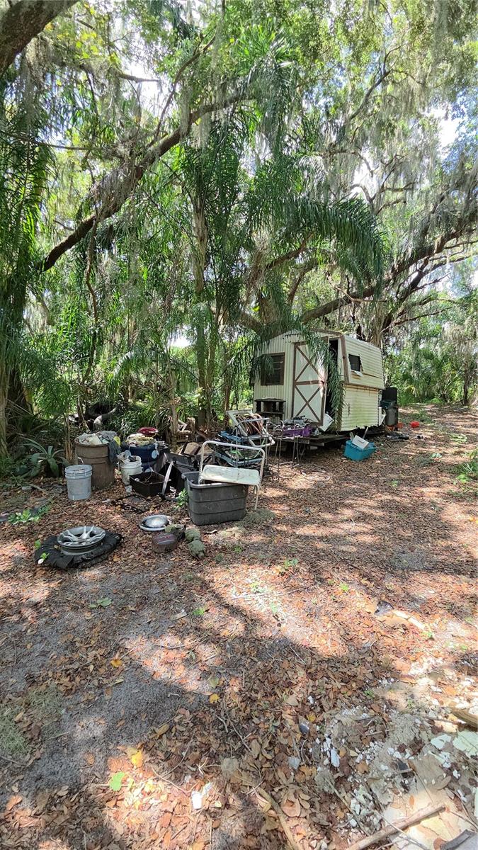 Image 33 of 40 For 725 Hickory Hammock Road