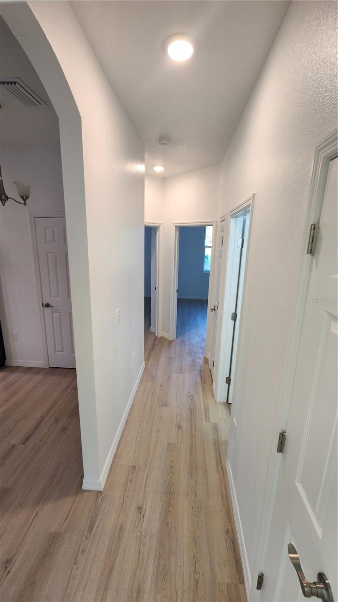 Image 6 of 10 For 2377 Taylor Road E