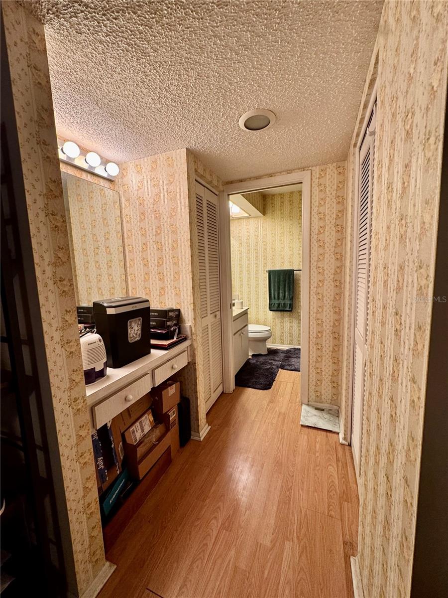 Image 14 of 25 For 11231 Dollar Lake Drive 1