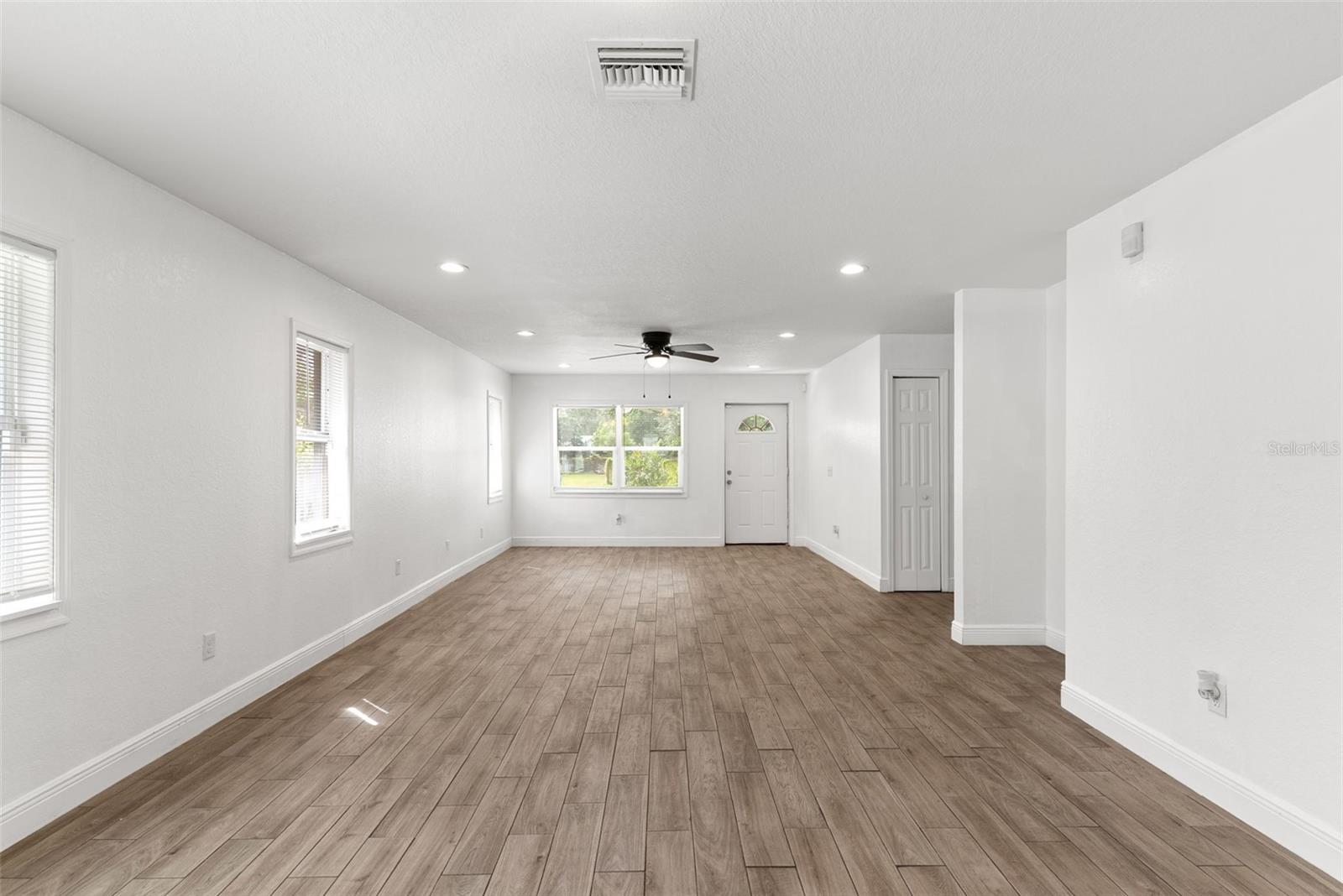 Image 10 of 29 For 1030 Summerlin Street