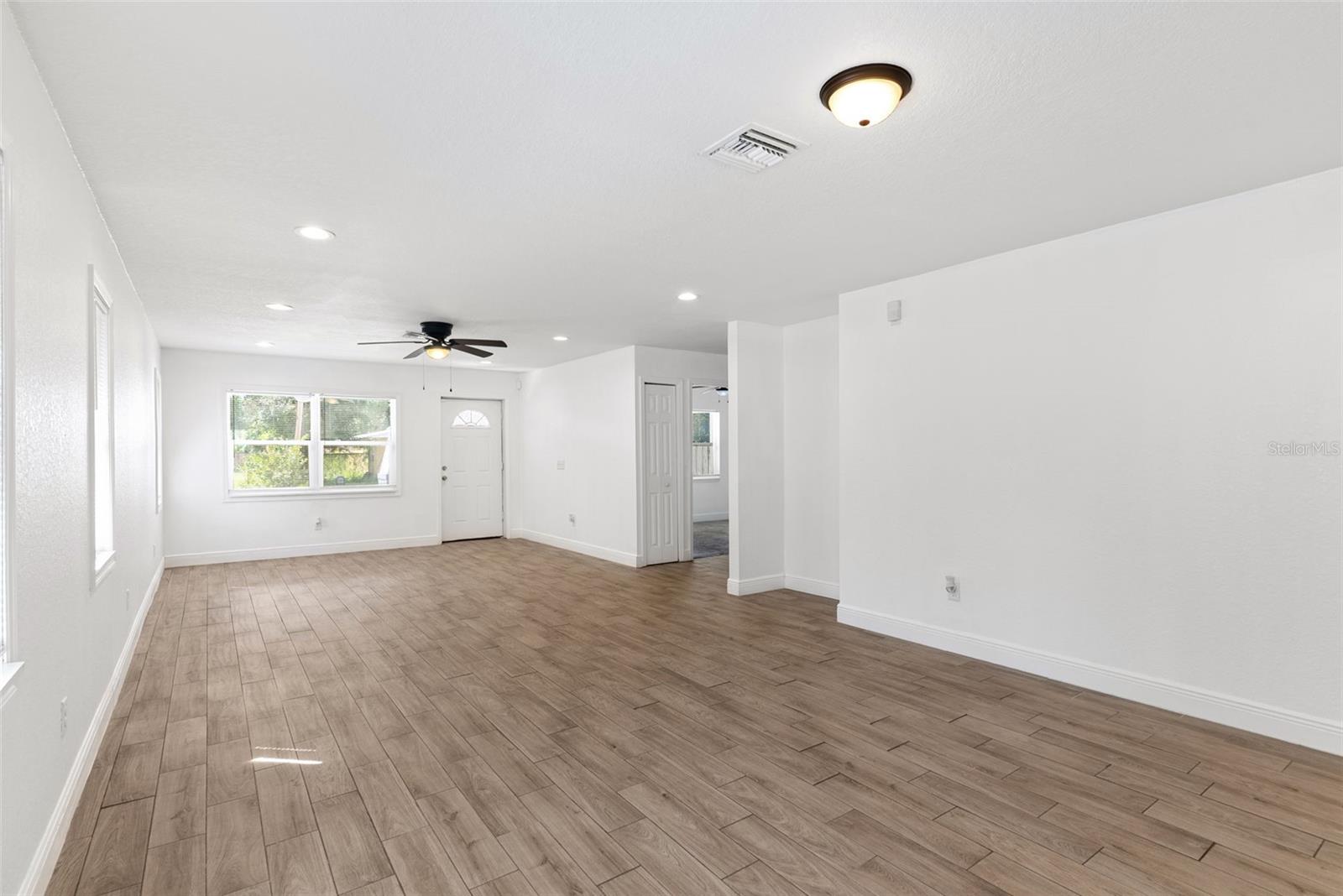 Image 14 of 29 For 1030 Summerlin Street