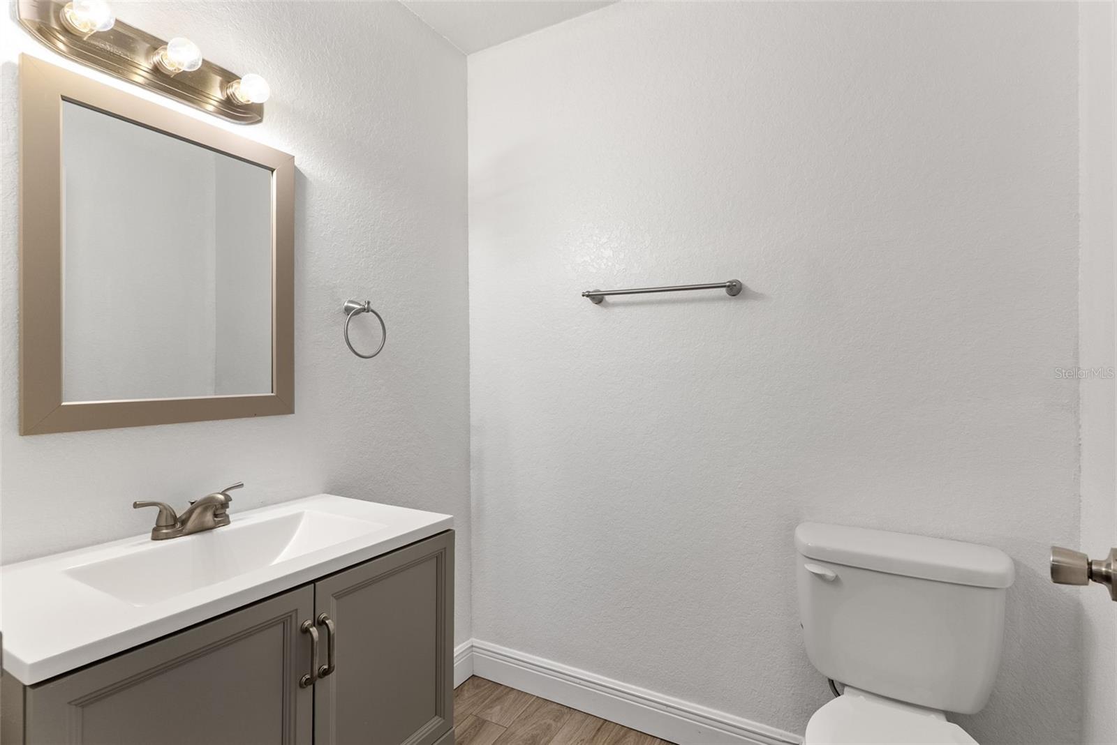 Image 20 of 29 For 1030 Summerlin Street