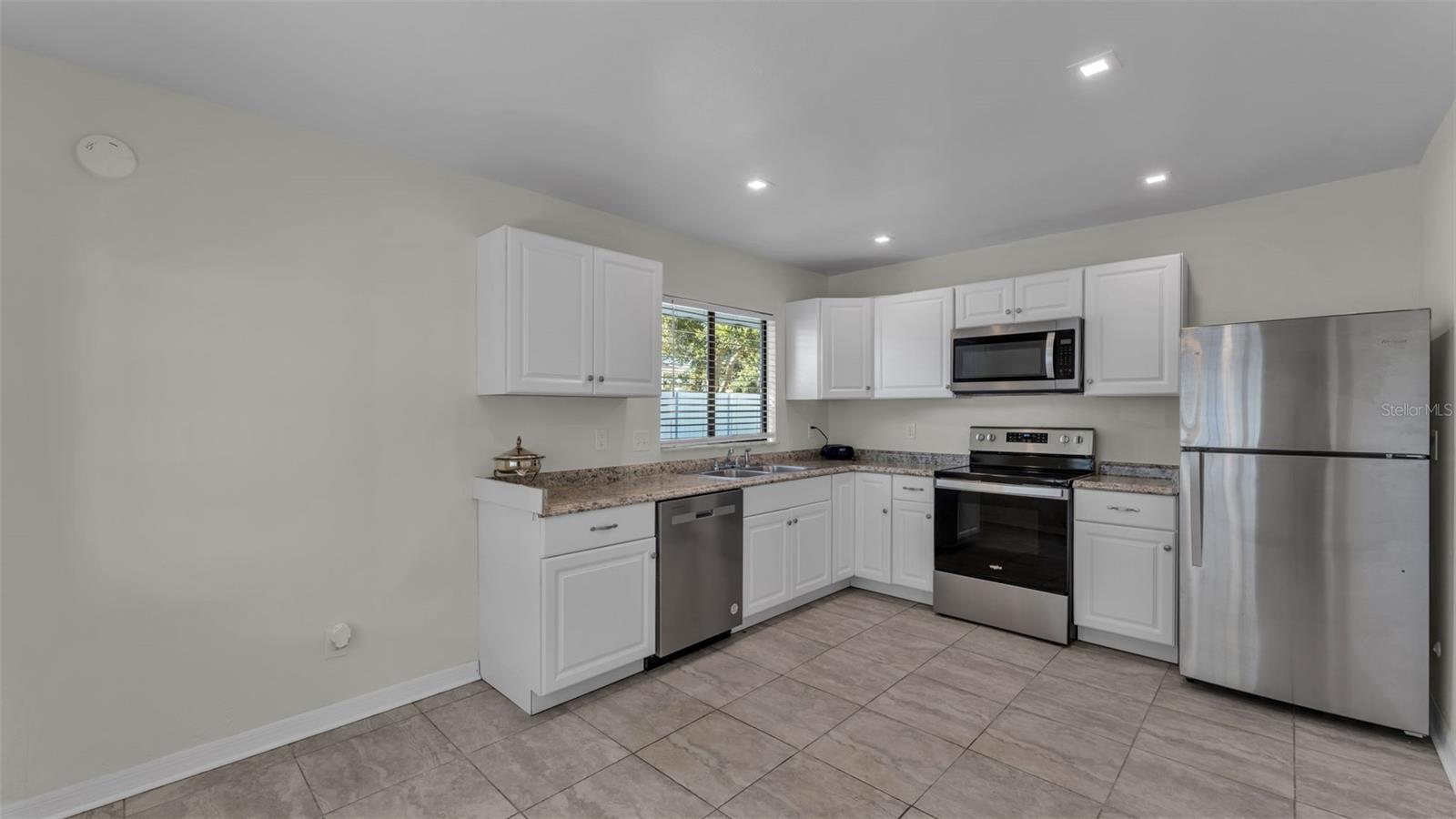 Image 11 of 46 For 6116 Scott Lake Road