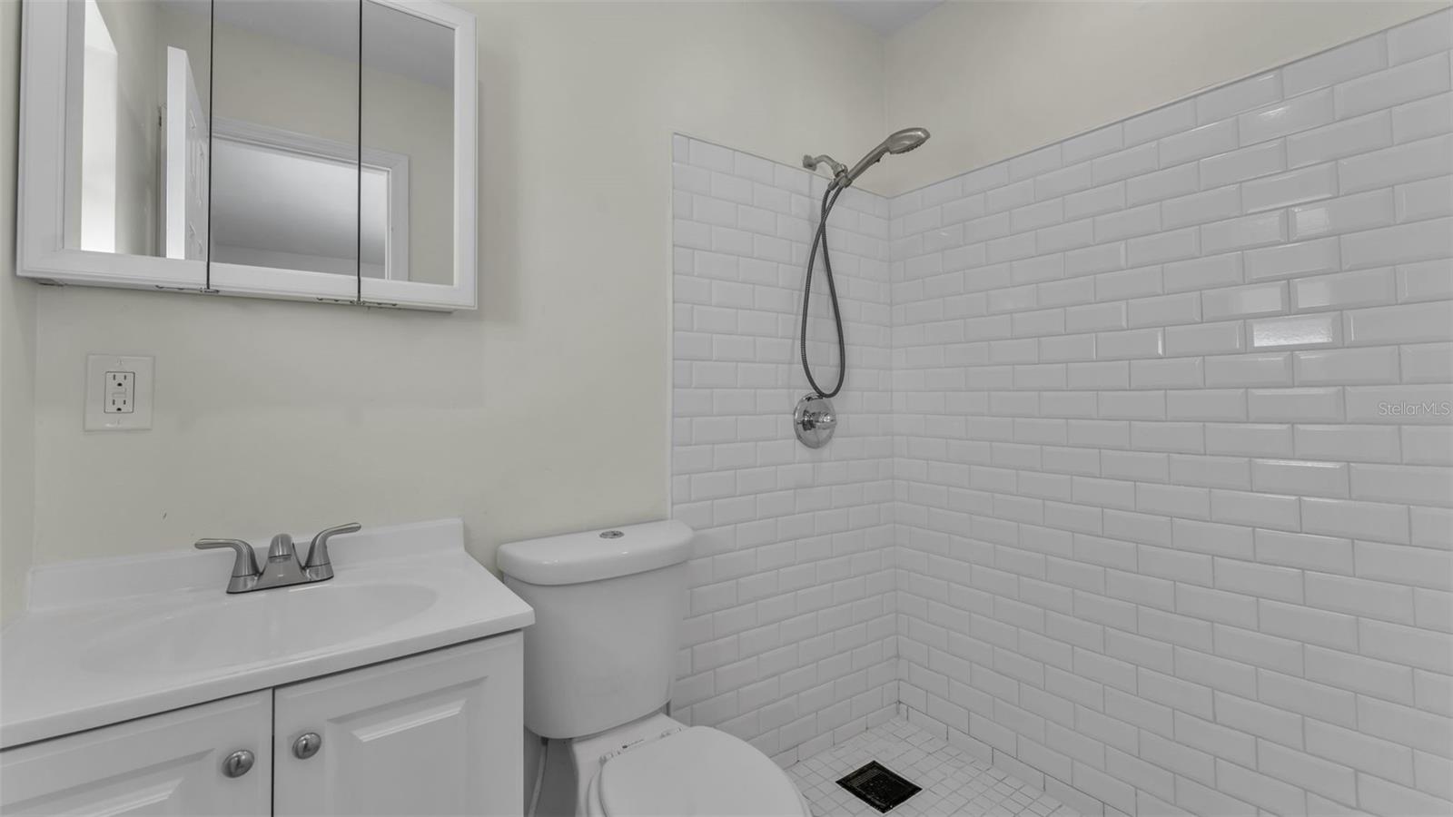 Image 25 of 46 For 6116 Scott Lake Road