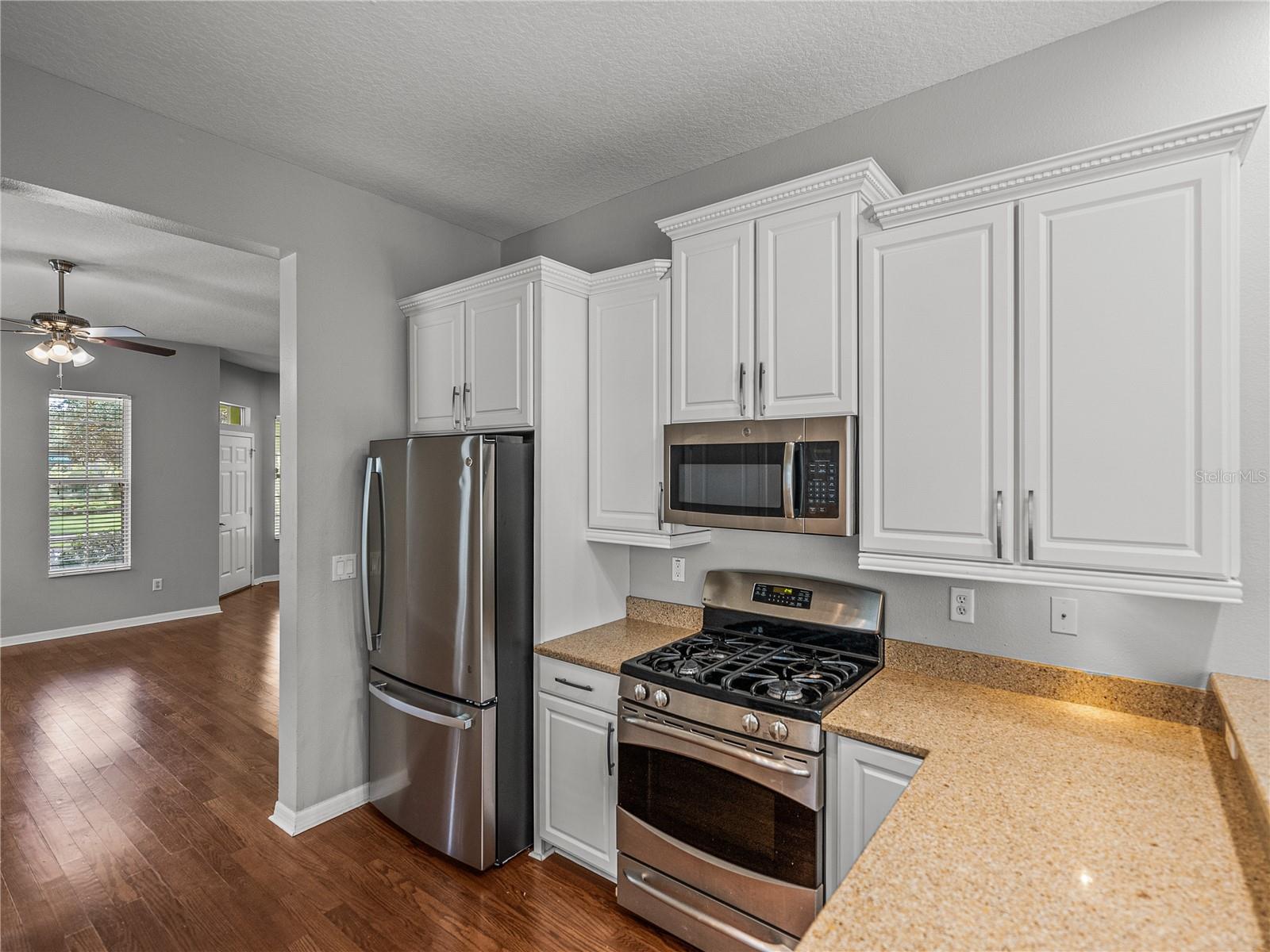 Image 12 of 46 For 6222 Hadley Commons Dr.  6222
