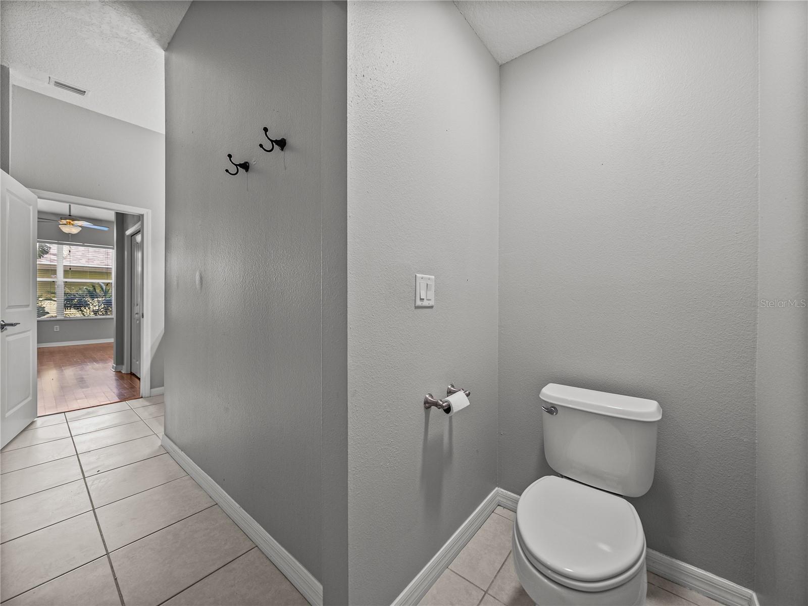 Image 24 of 46 For 6222 Hadley Commons Dr.  6222