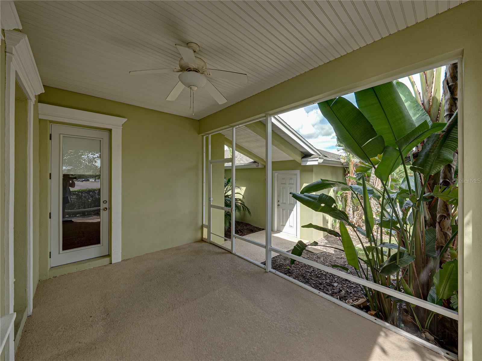 Image 28 of 46 For 6222 Hadley Commons Dr.  6222