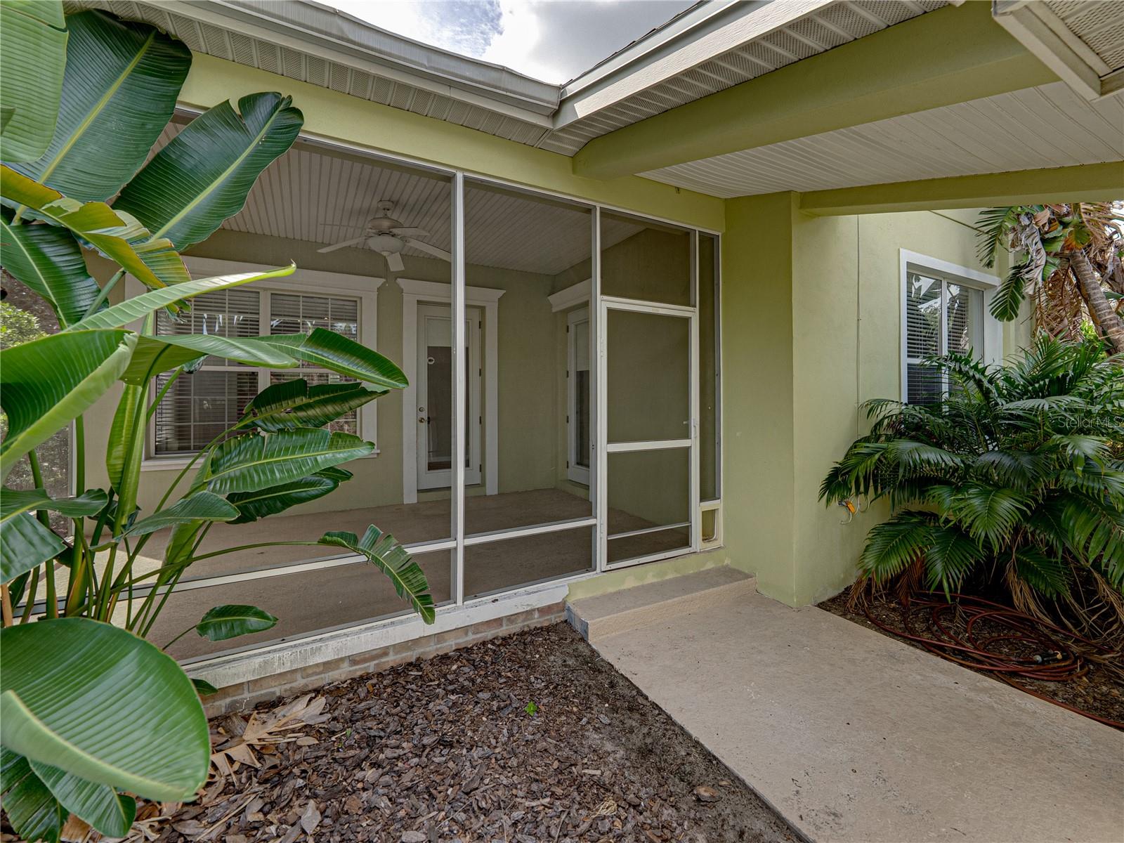 Image 29 of 46 For 6222 Hadley Commons Dr.  6222