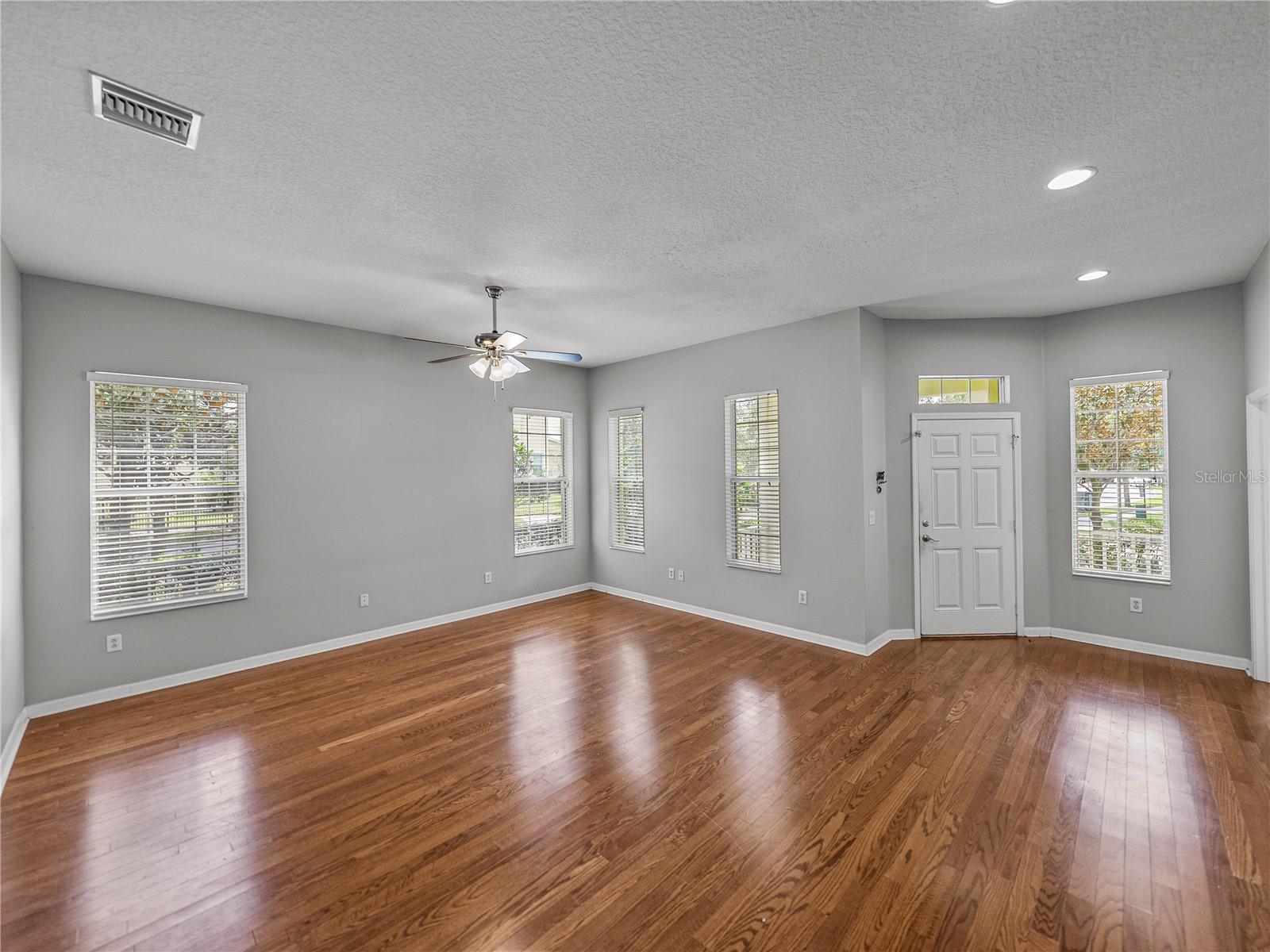 Image 3 of 46 For 6222 Hadley Commons Dr.  6222