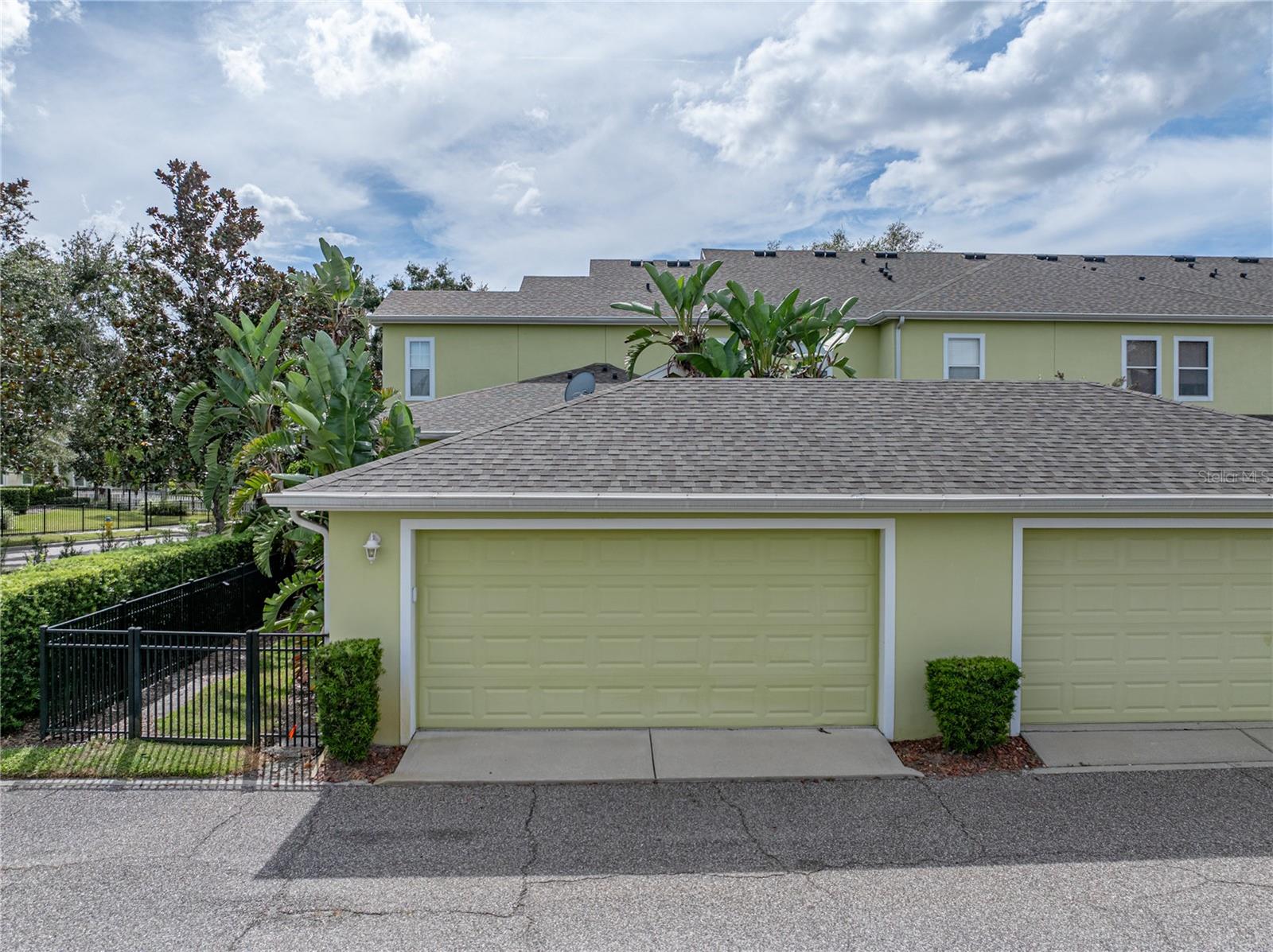 Image 31 of 46 For 6222 Hadley Commons Dr.  6222