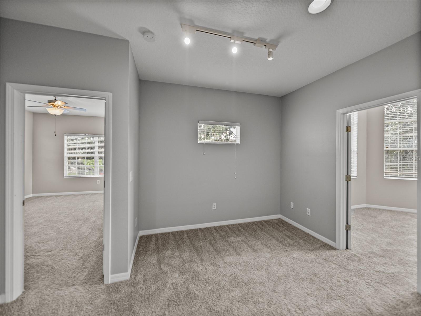Image 35 of 46 For 6222 Hadley Commons Dr.  6222