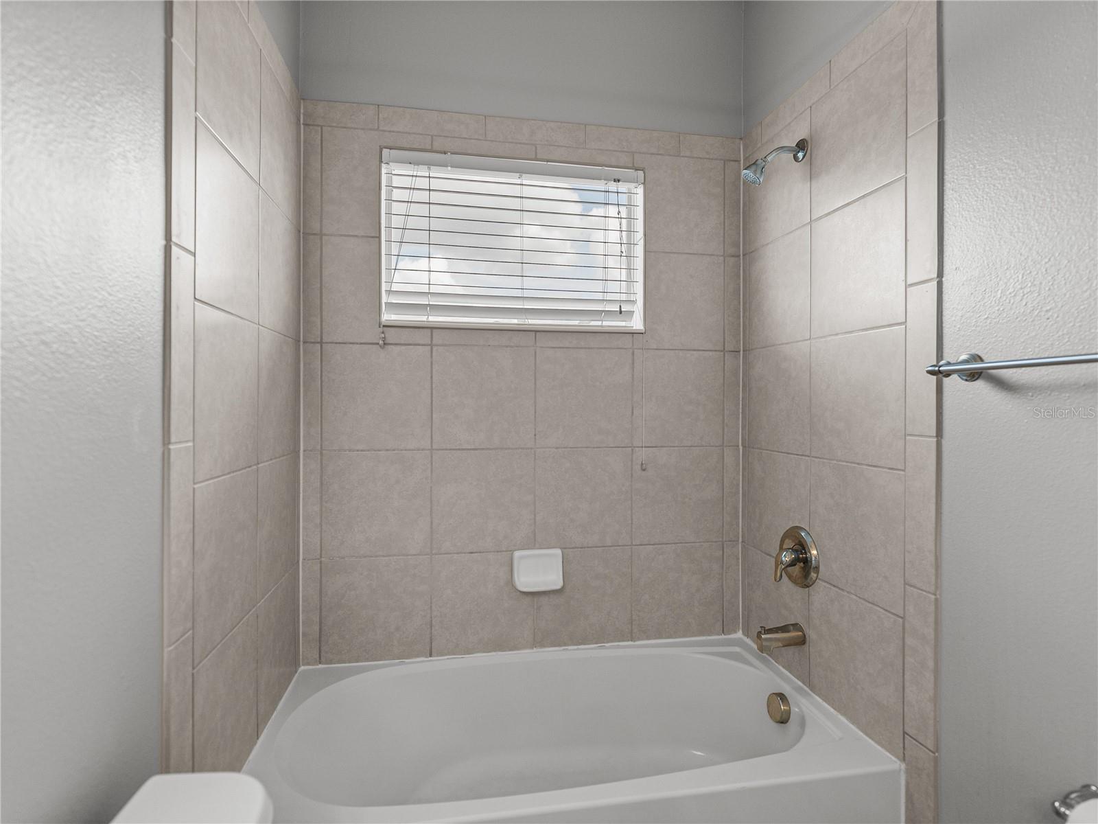Image 43 of 46 For 6222 Hadley Commons Dr.  6222