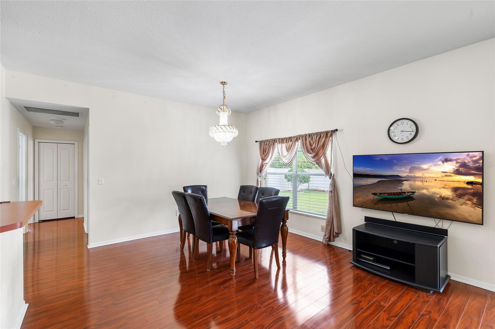 Image 15 of 39 For 2763 Valencia Grove Drive