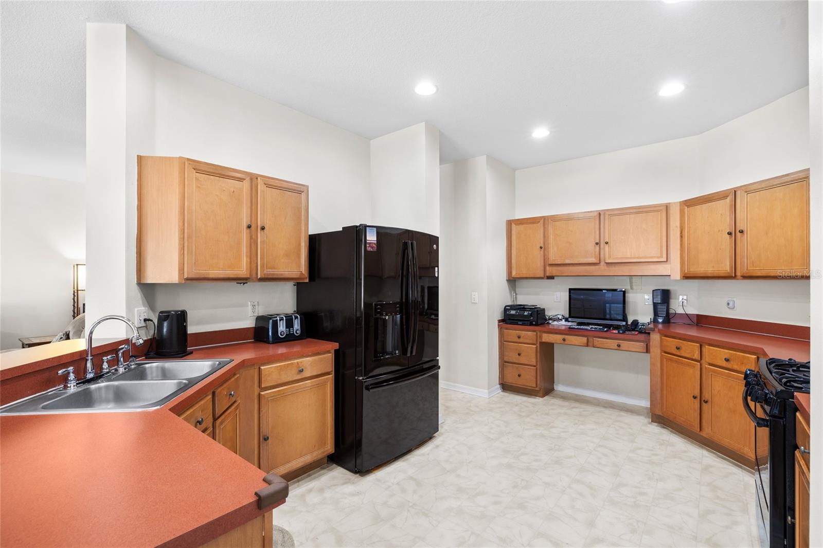 Image 17 of 39 For 2763 Valencia Grove Drive