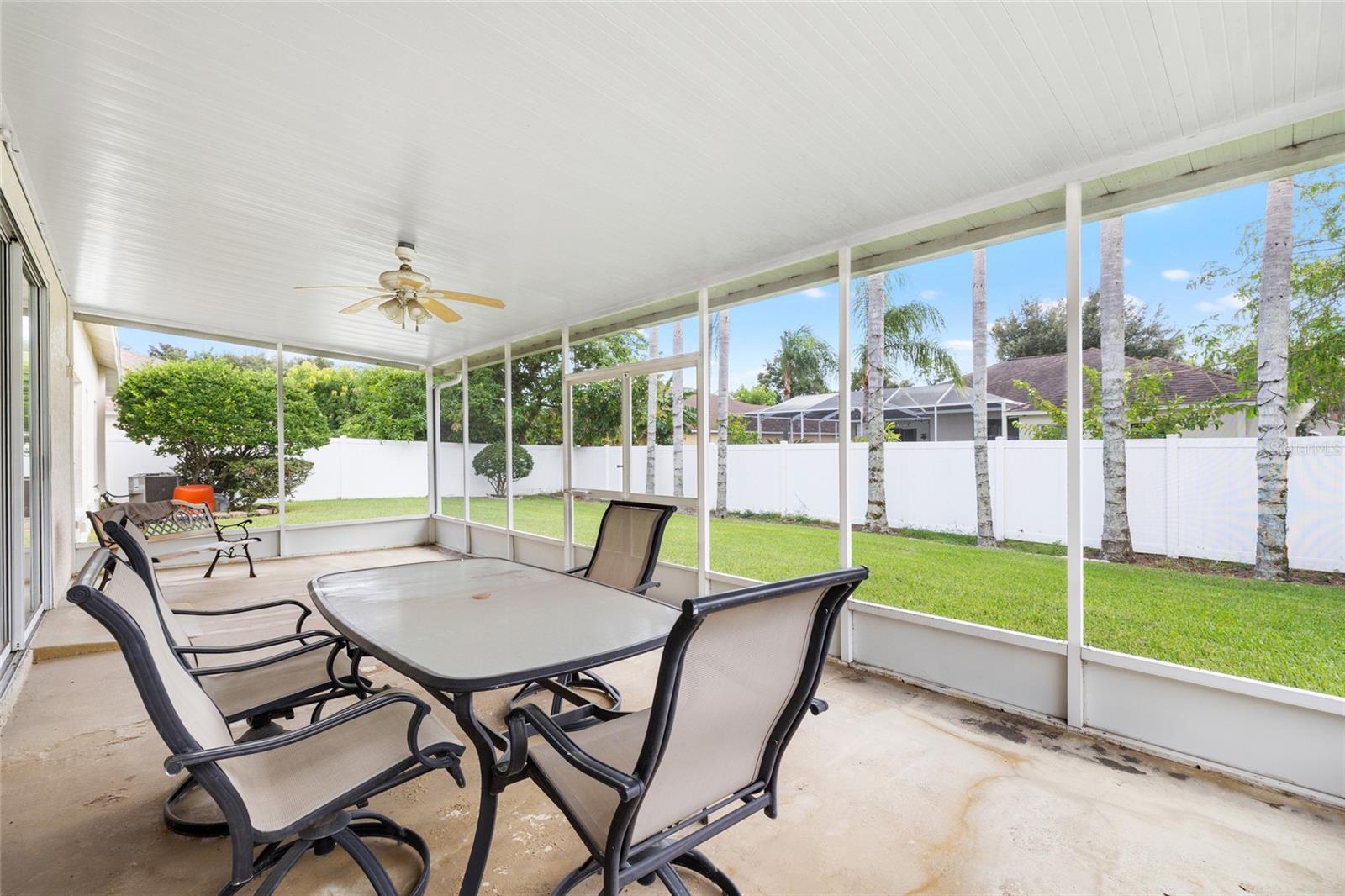 Image 33 of 39 For 2763 Valencia Grove Drive