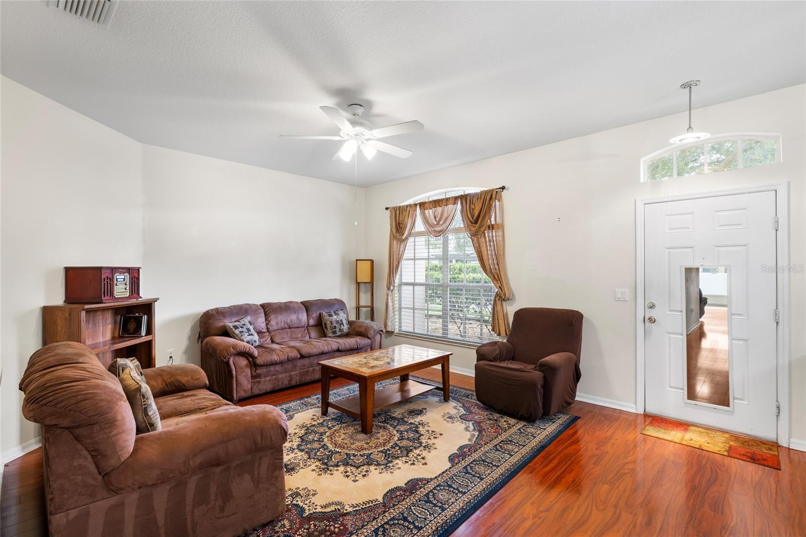 Image 6 of 39 For 2763 Valencia Grove Drive