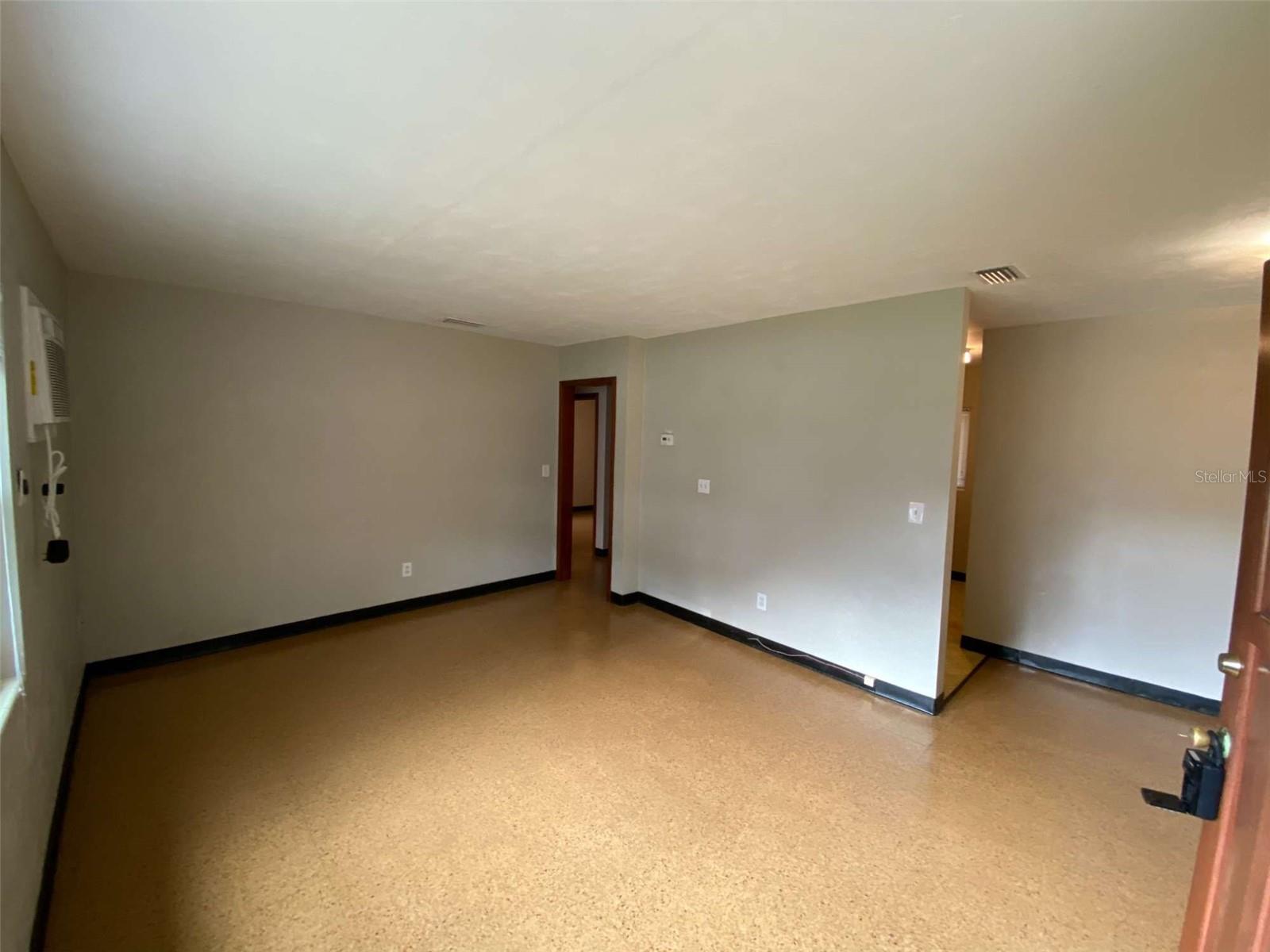 Image 11 of 17 For 1248 Woodland Avenue