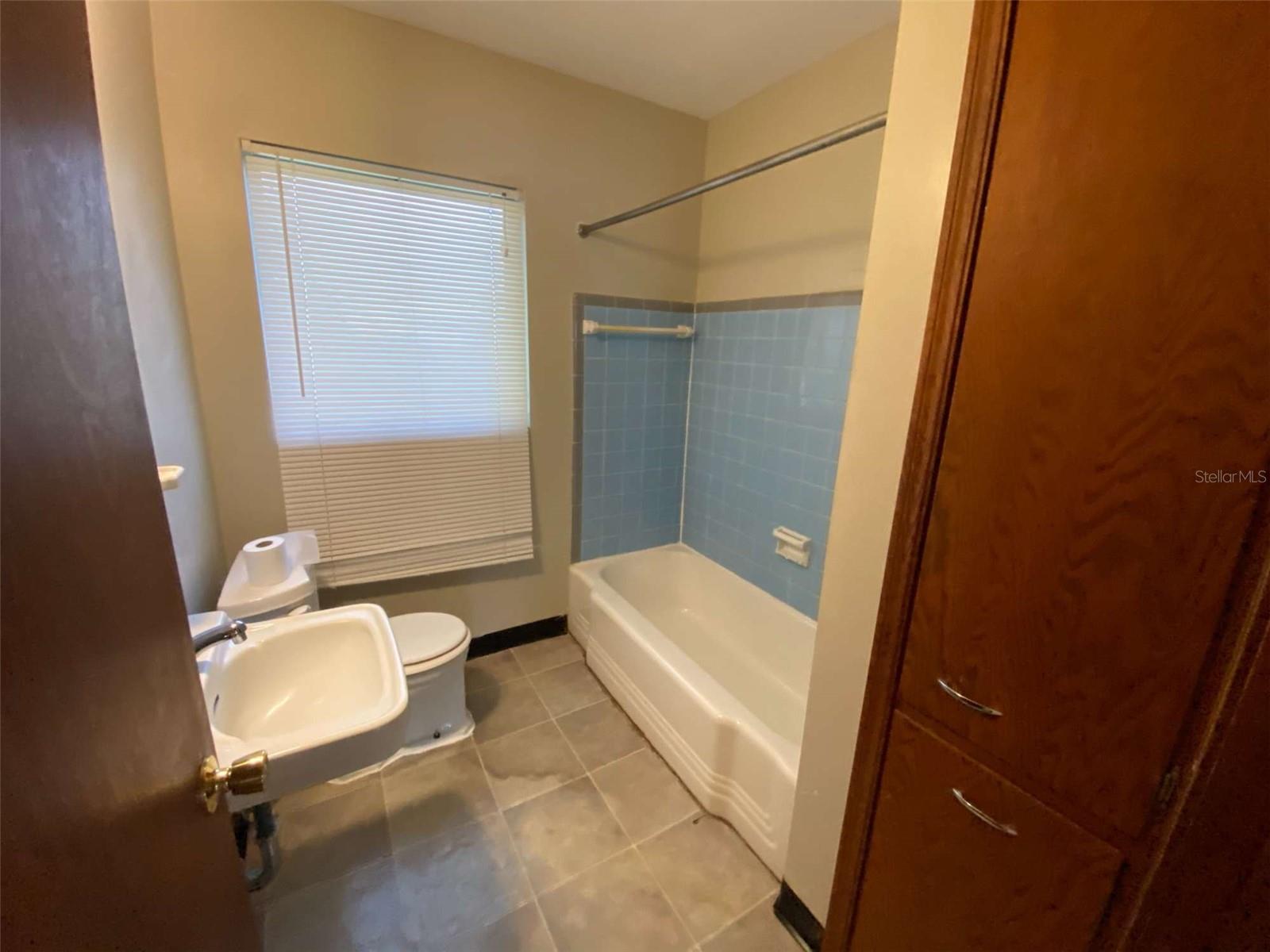 Image 13 of 17 For 1248 Woodland Avenue