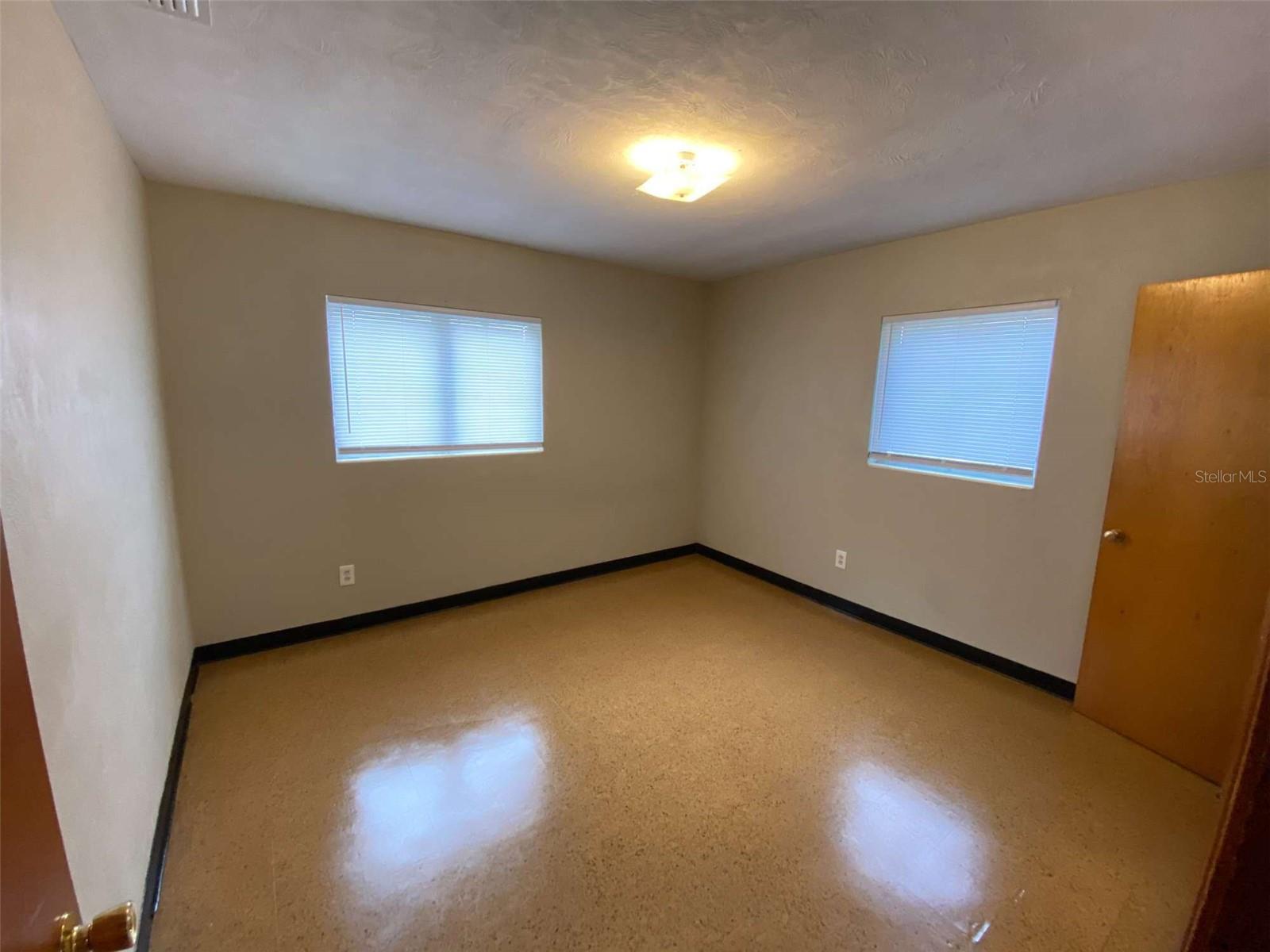 Image 14 of 17 For 1248 Woodland Avenue