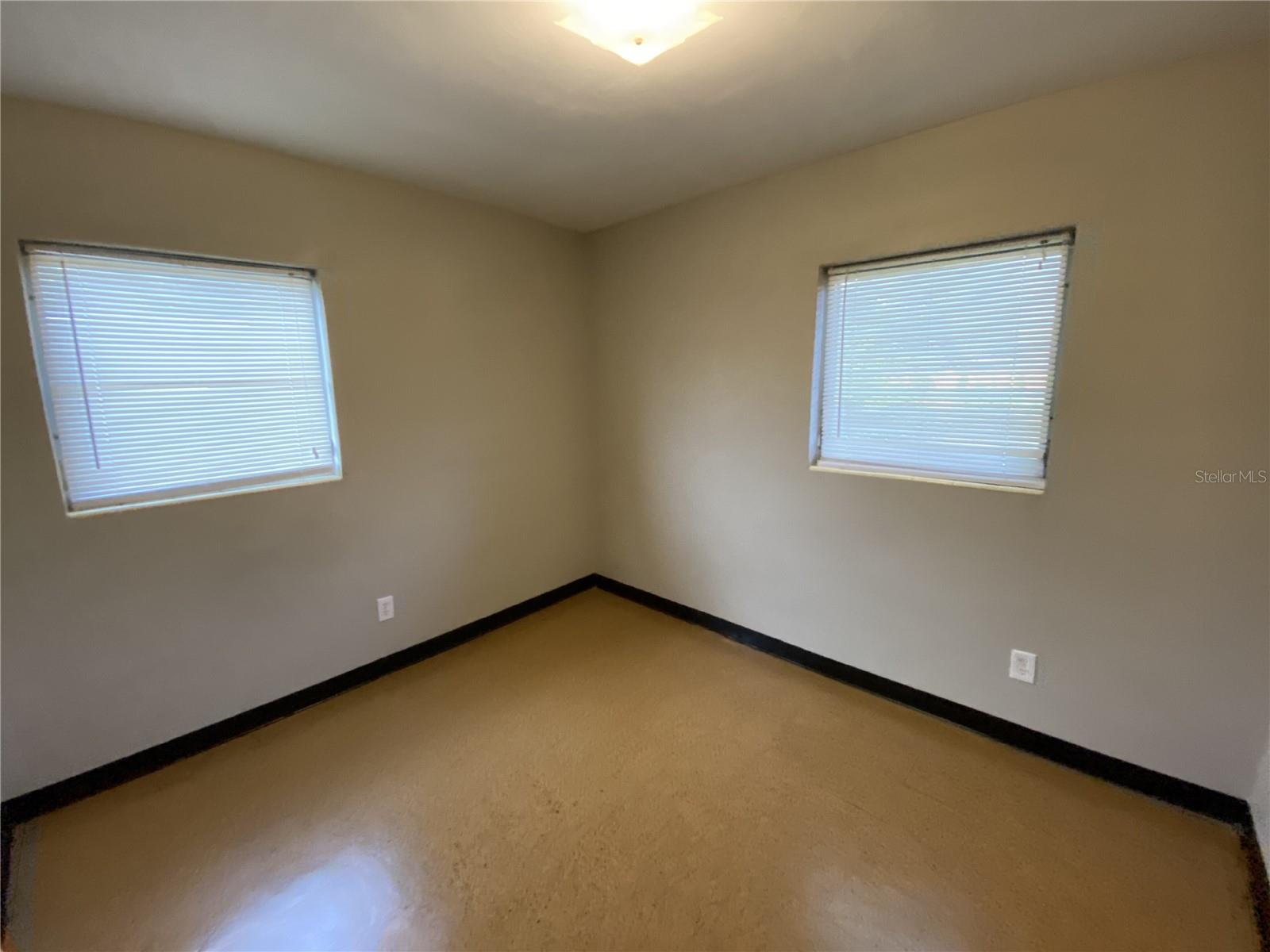 Image 4 of 17 For 1248 Woodland Avenue