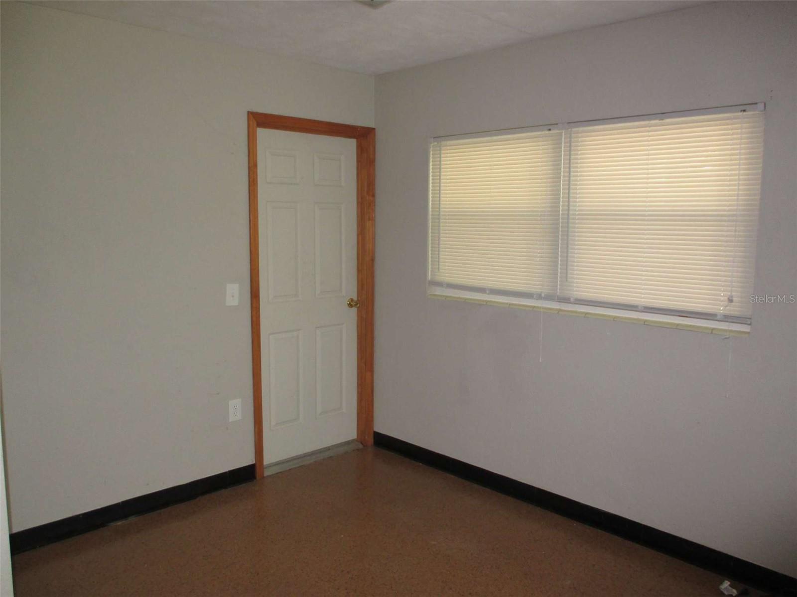 Image 8 of 17 For 1248 Woodland Avenue