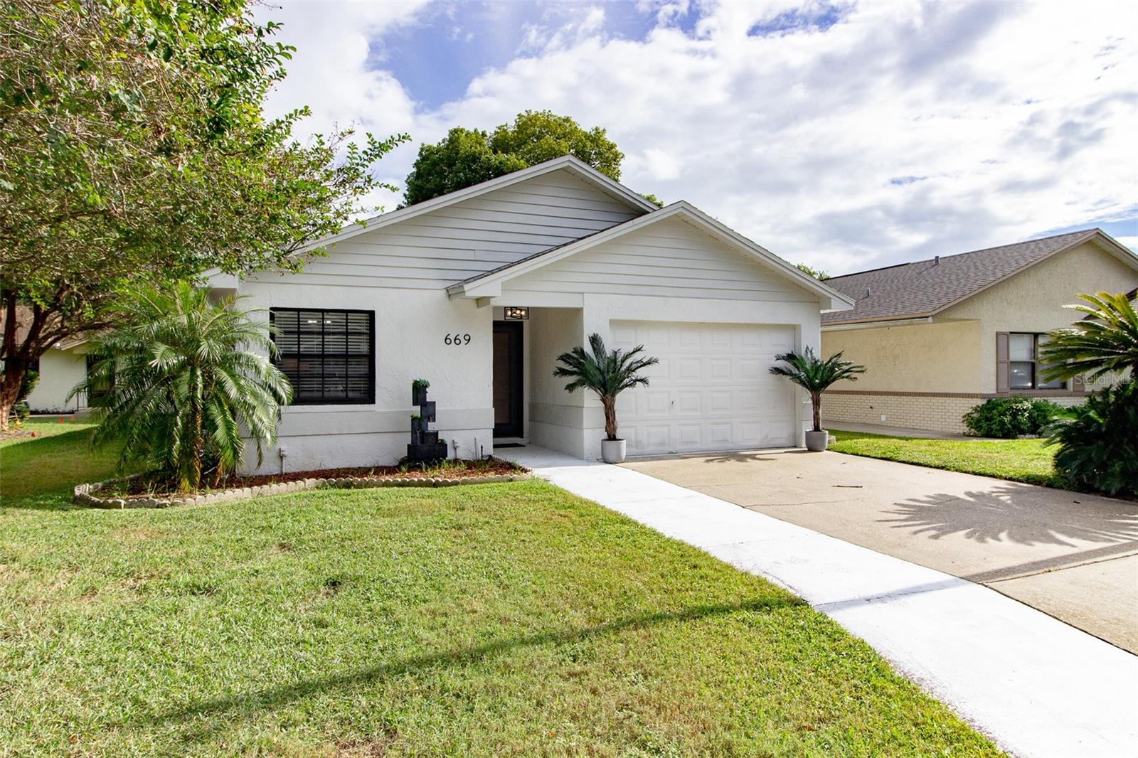 Details for 669 Eagle Run, LAKELAND, FL 33809