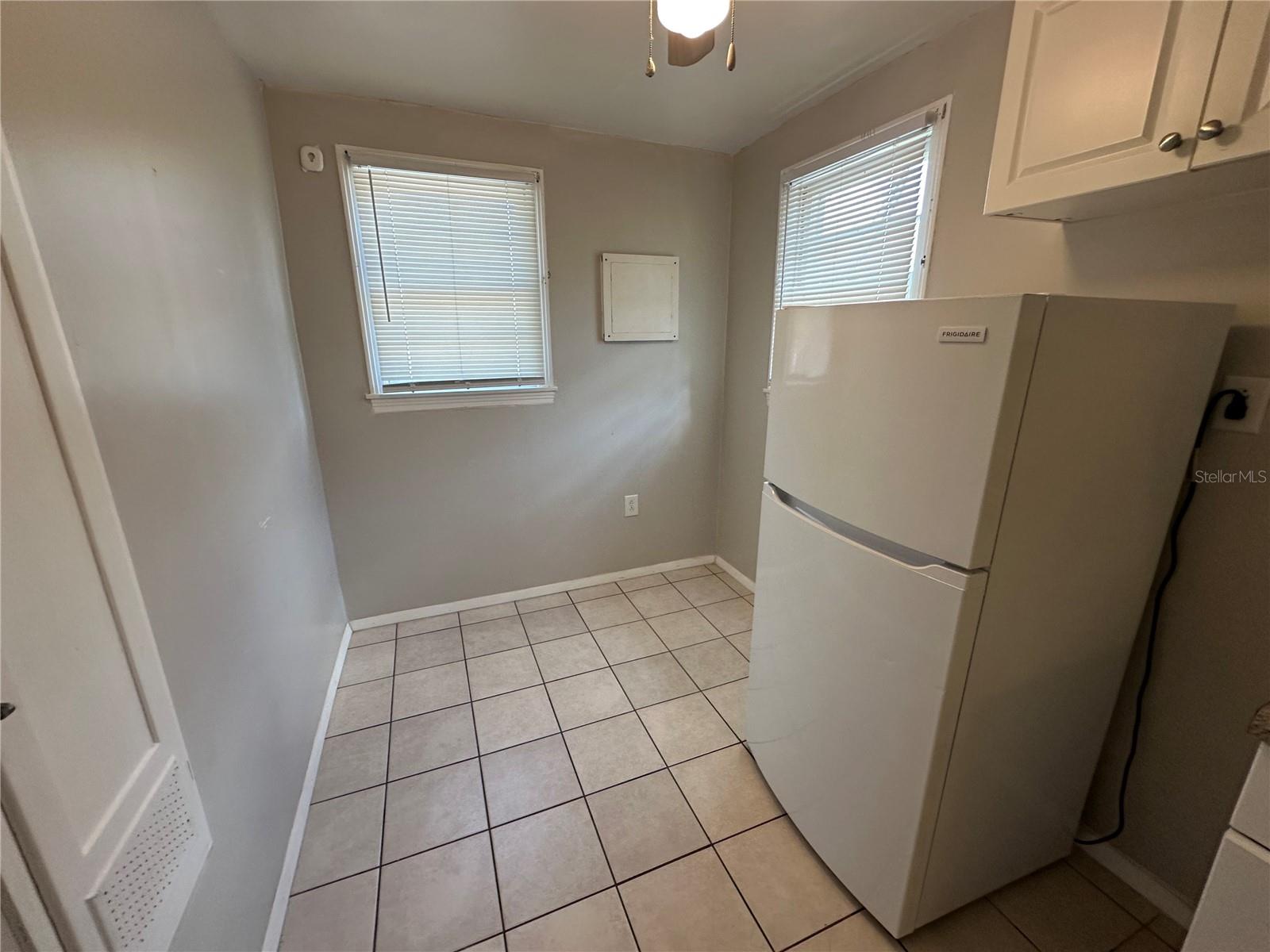 Image 4 of 10 For 722 Central Avenue A
