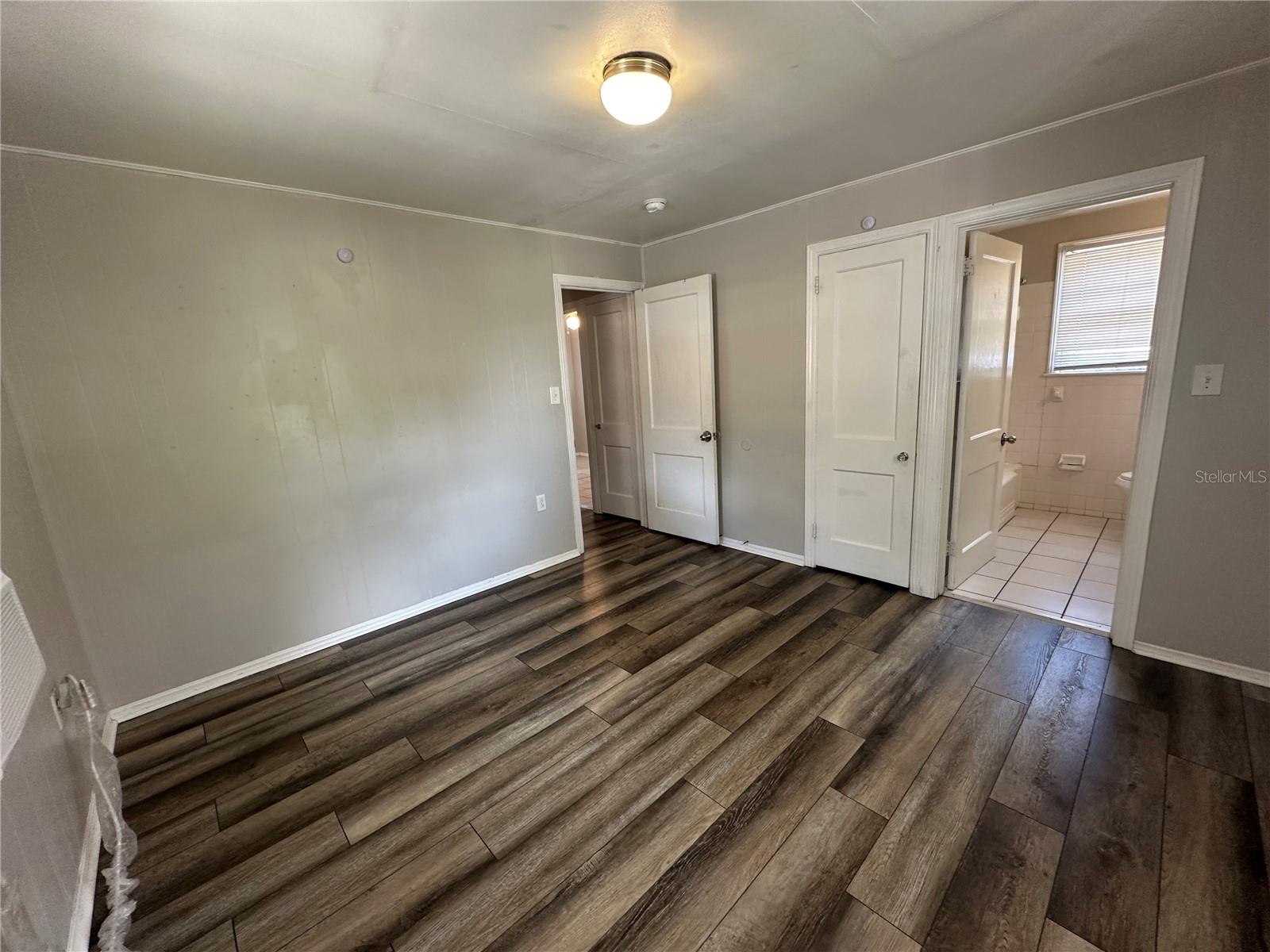 Image 6 of 10 For 722 Central Avenue A