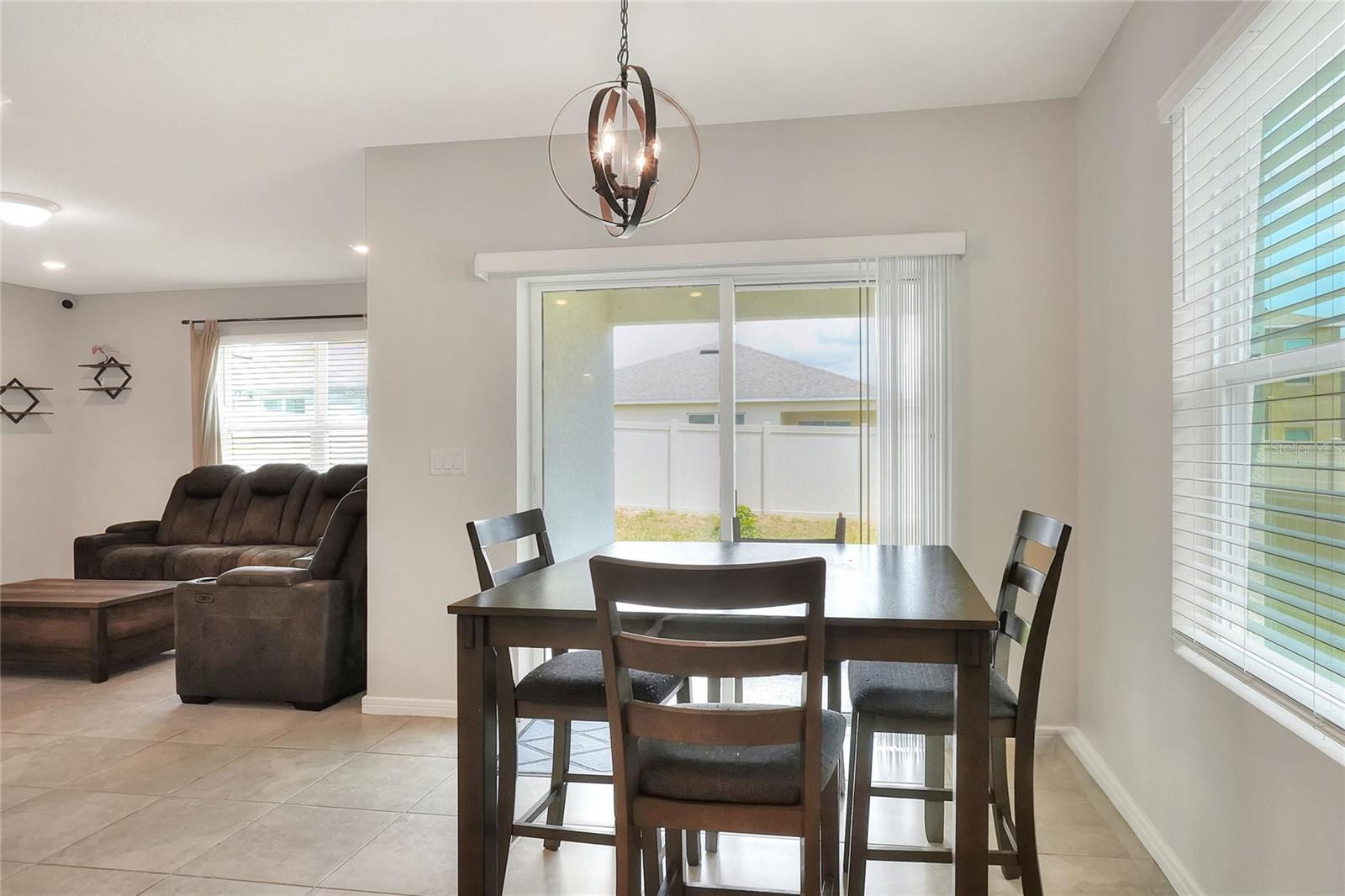 Image 11 of 43 For 1623 Aspen Avenue