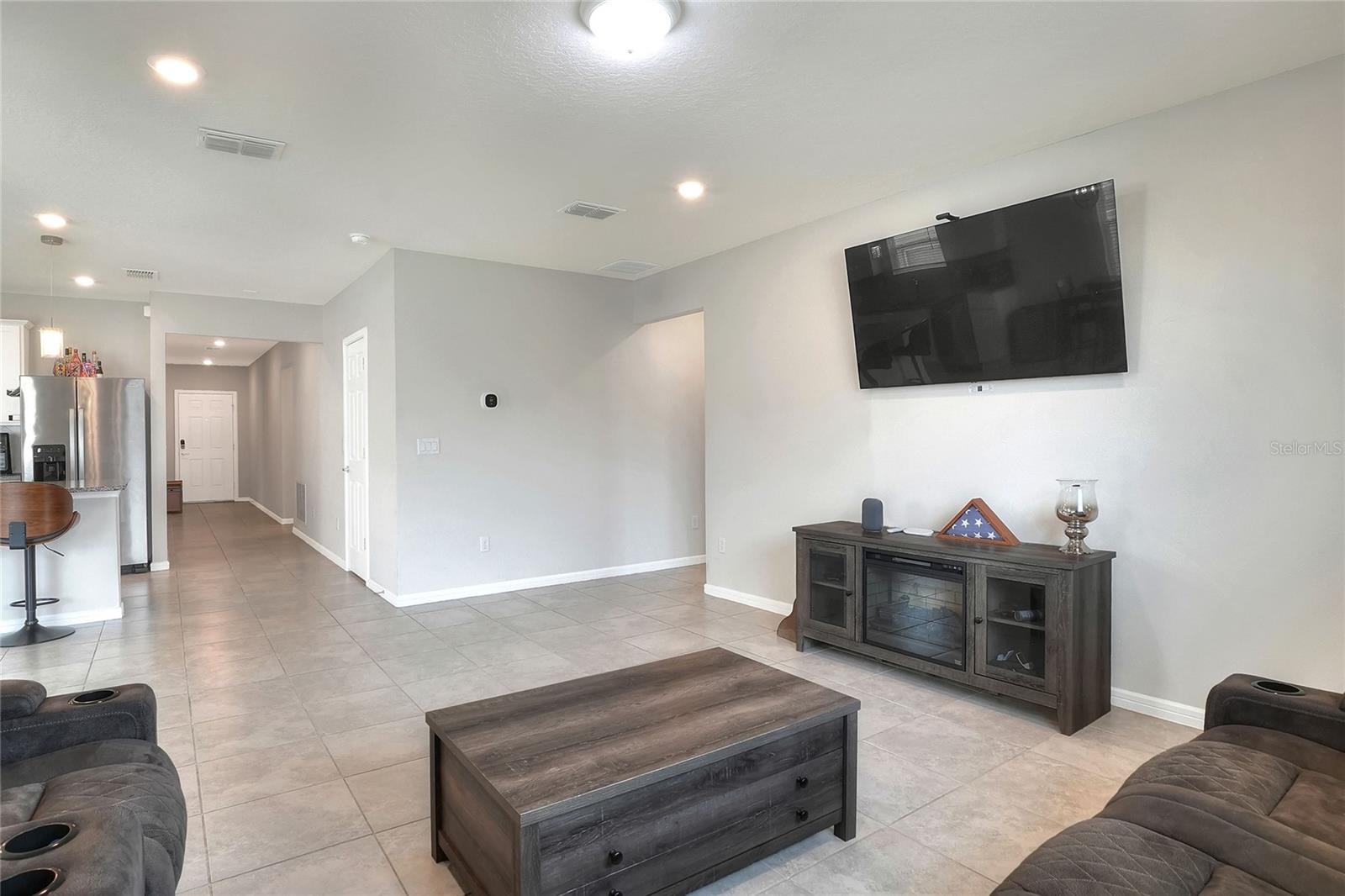 Image 15 of 43 For 1623 Aspen Avenue