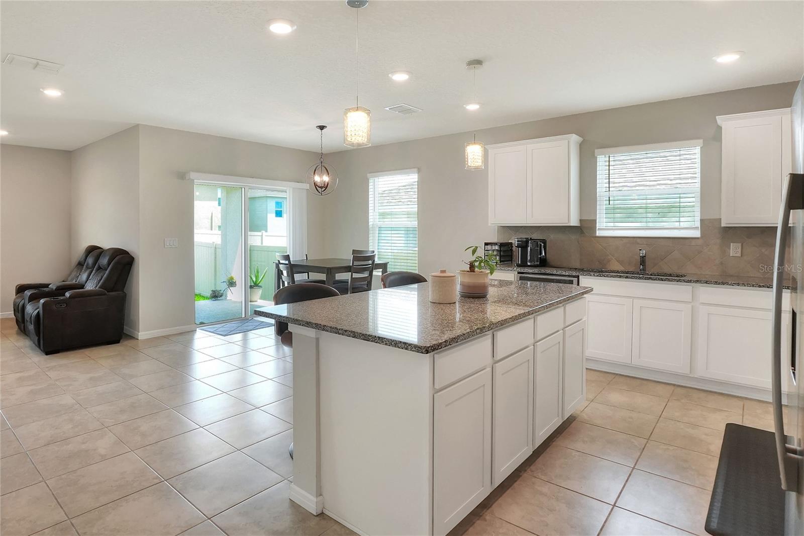 Image 4 of 43 For 1623 Aspen Avenue