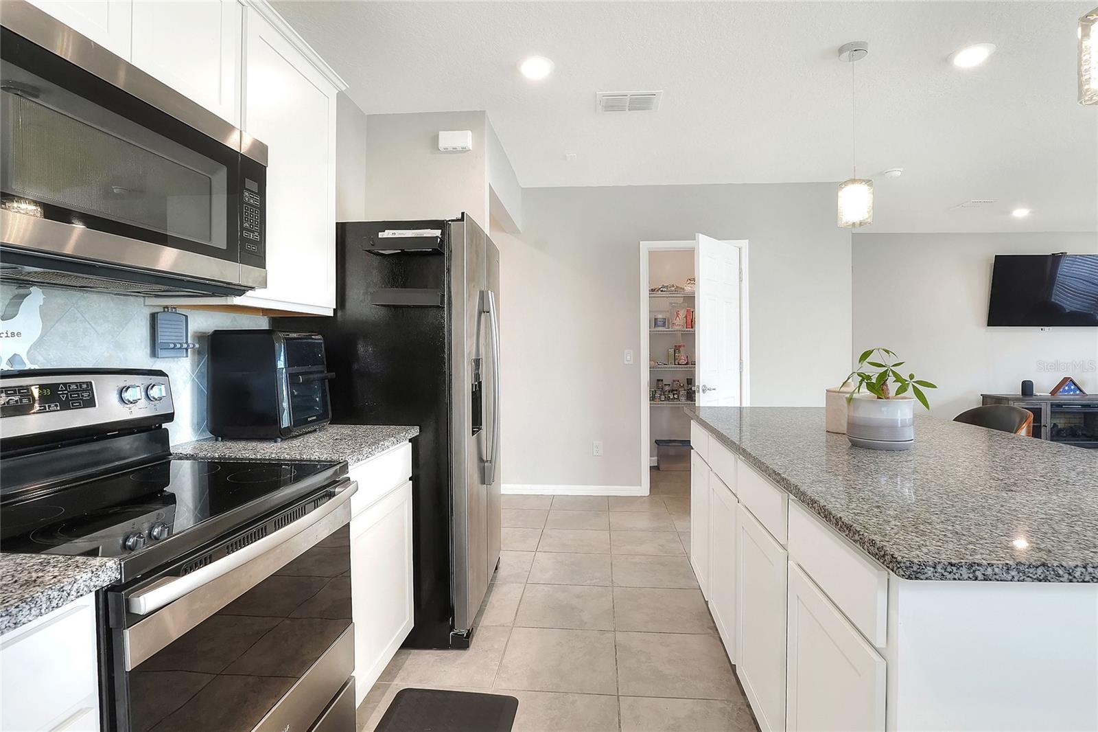 Image 8 of 43 For 1623 Aspen Avenue