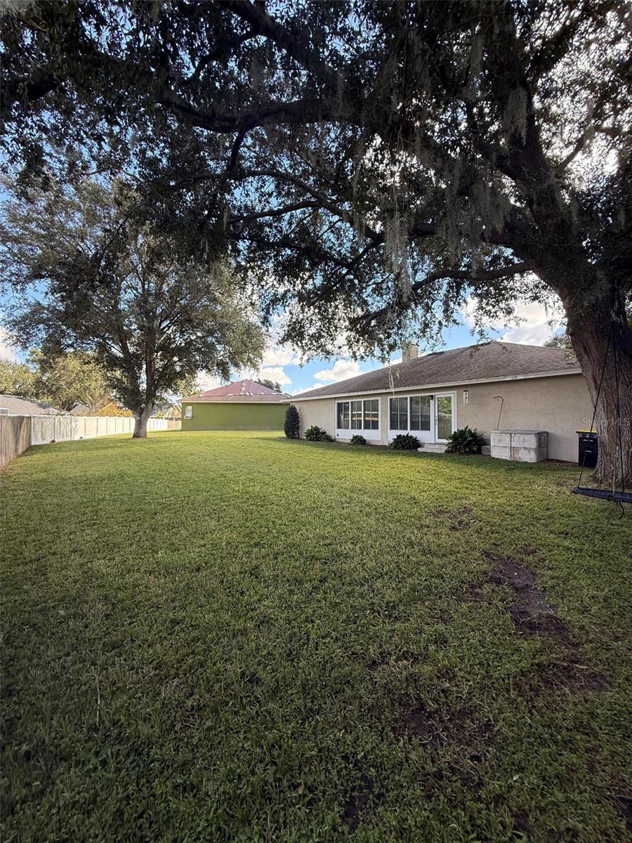 Image 36 of 40 For 579 Powder Horn Row