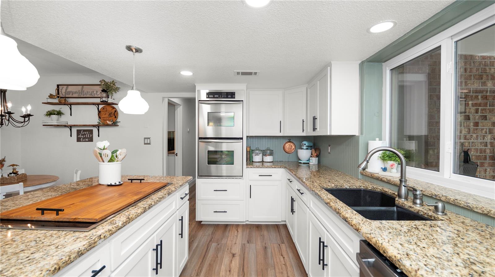 Image 12 of 69 For 1129 Sugartree Lane N