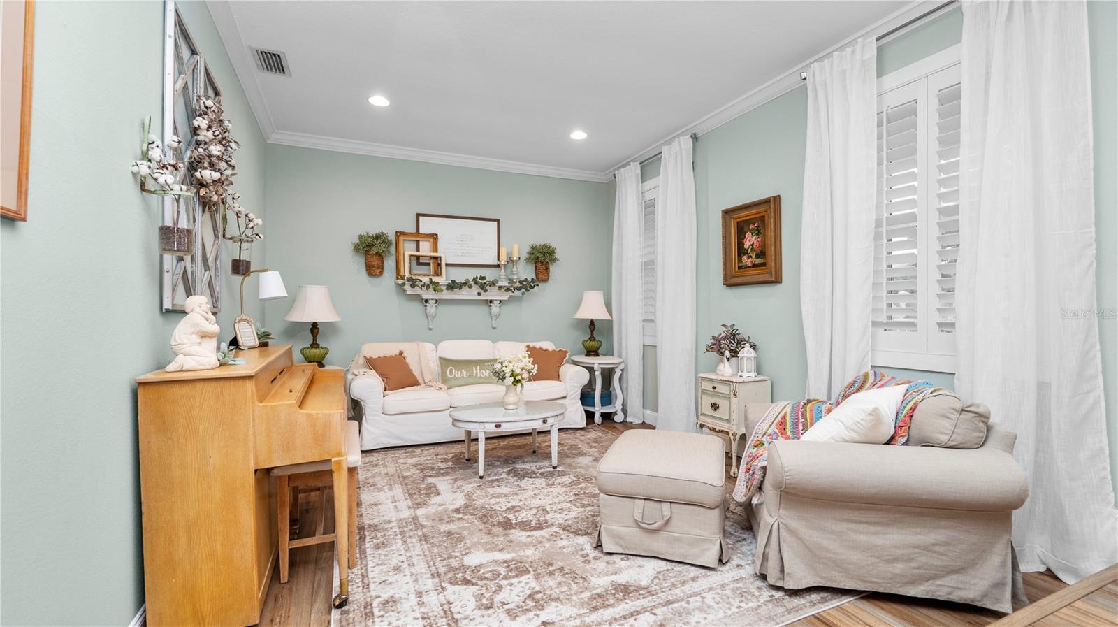 Image 15 of 69 For 1129 Sugartree Lane N