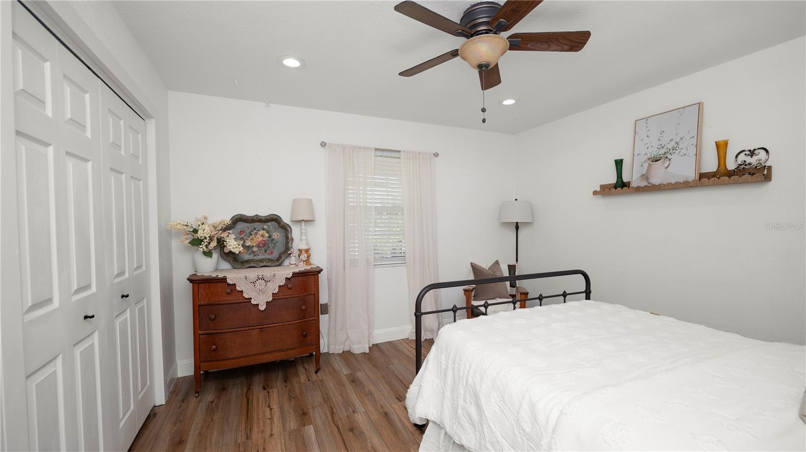 Image 32 of 69 For 1129 Sugartree Lane N