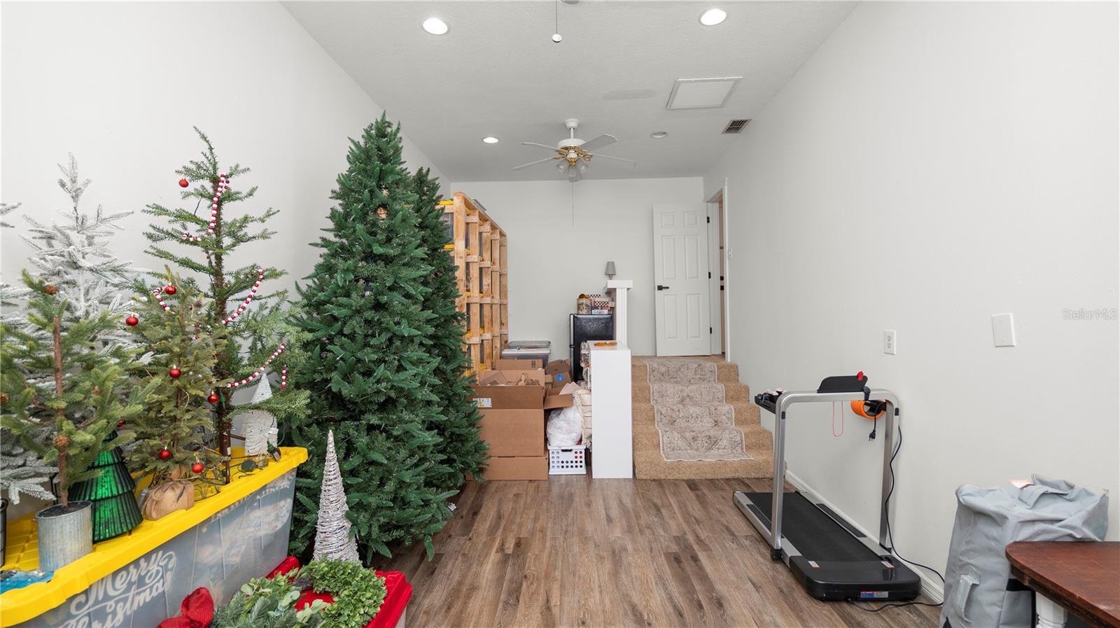 Image 41 of 69 For 1129 Sugartree Lane N
