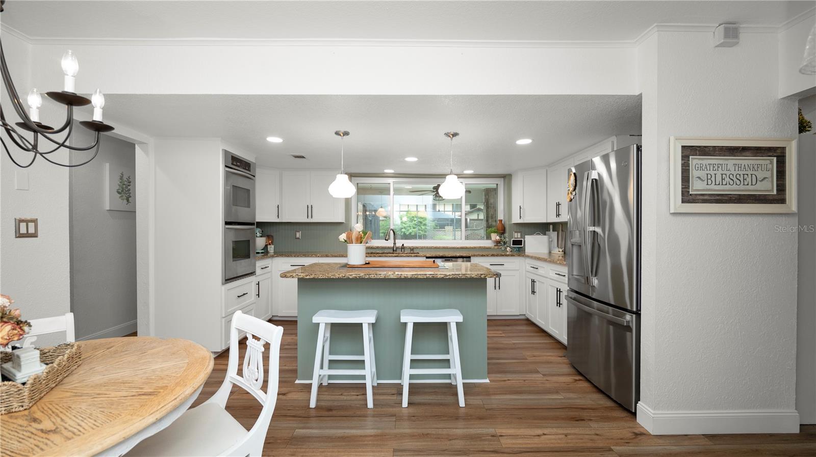 Image 5 of 69 For 1129 Sugartree Lane N