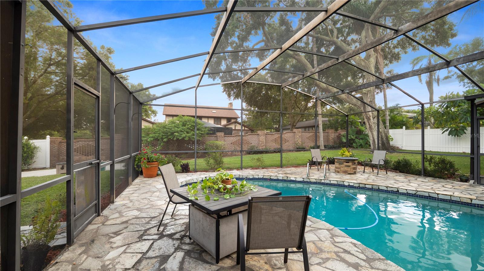 Image 50 of 69 For 1129 Sugartree Lane N