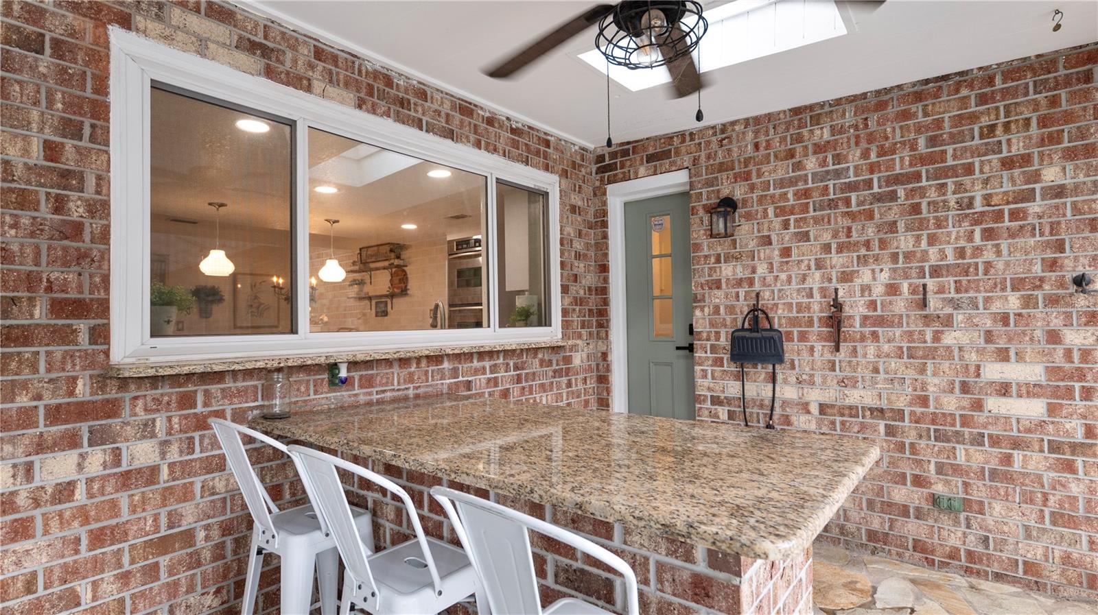 Image 51 of 69 For 1129 Sugartree Lane N
