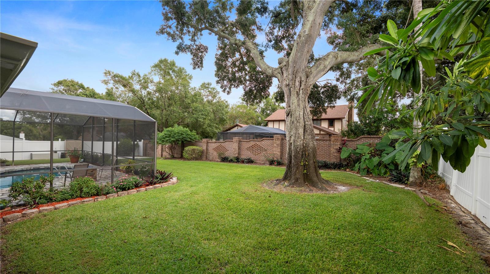 Image 62 of 69 For 1129 Sugartree Lane N