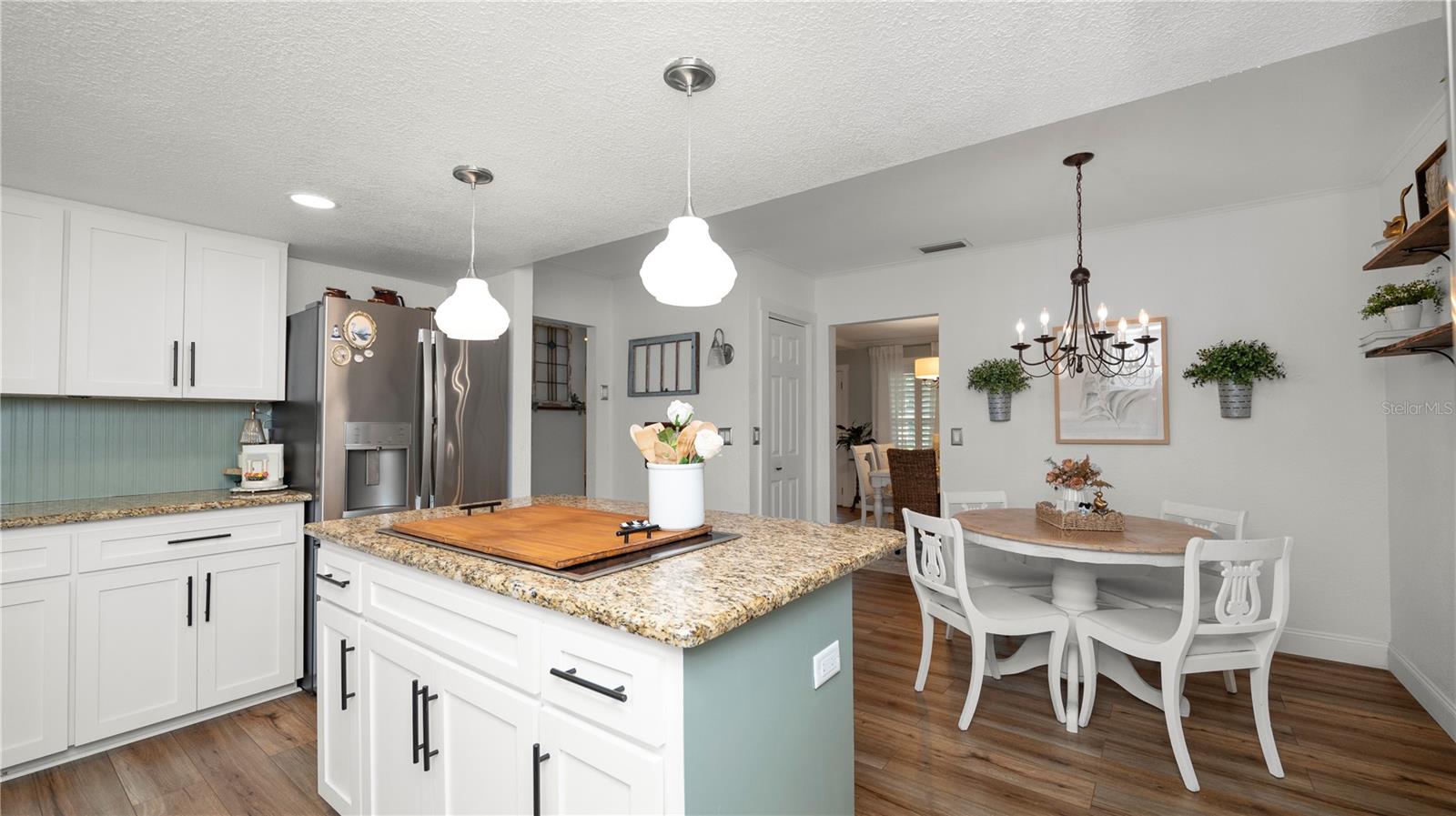 Image 8 of 69 For 1129 Sugartree Lane N