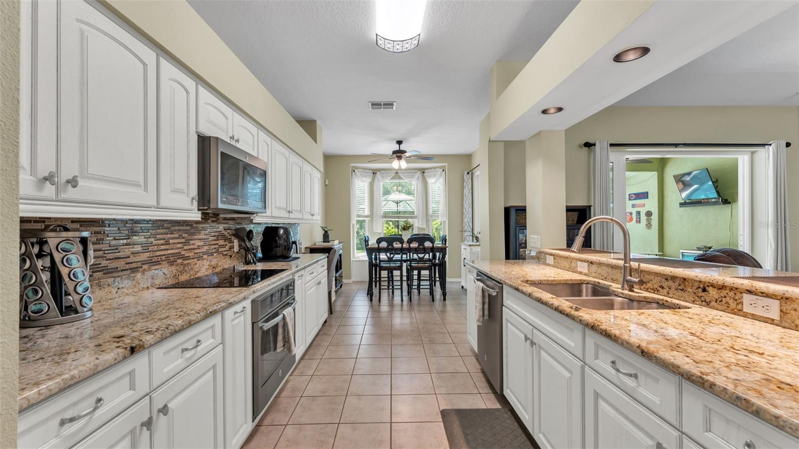 Image 16 of 74 For 2803 Spring Meadow Drive