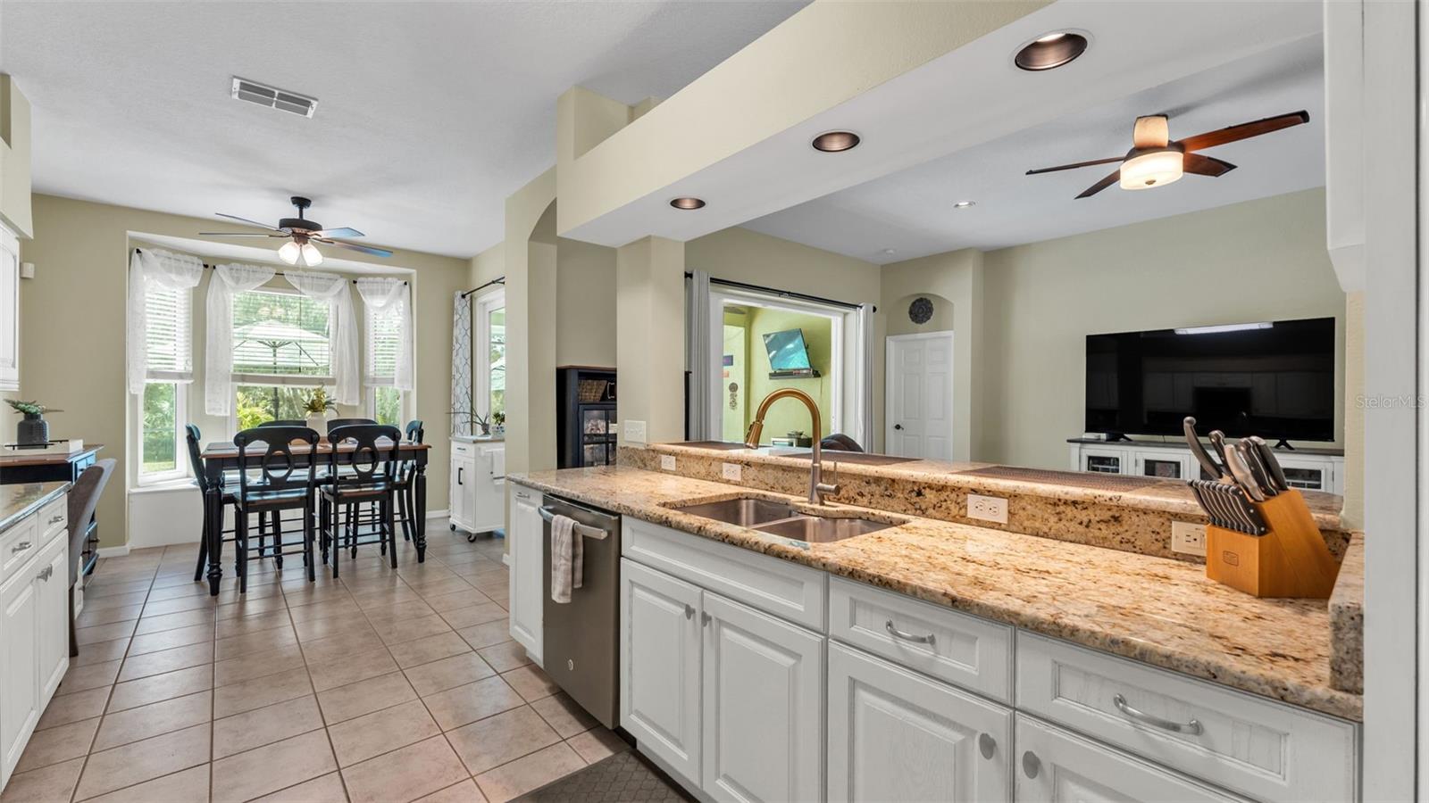Image 19 of 74 For 2803 Spring Meadow Drive