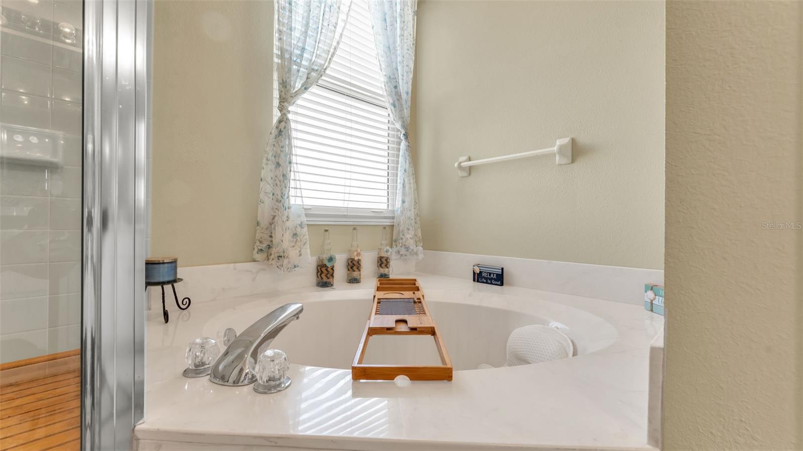 Image 32 of 74 For 2803 Spring Meadow Drive