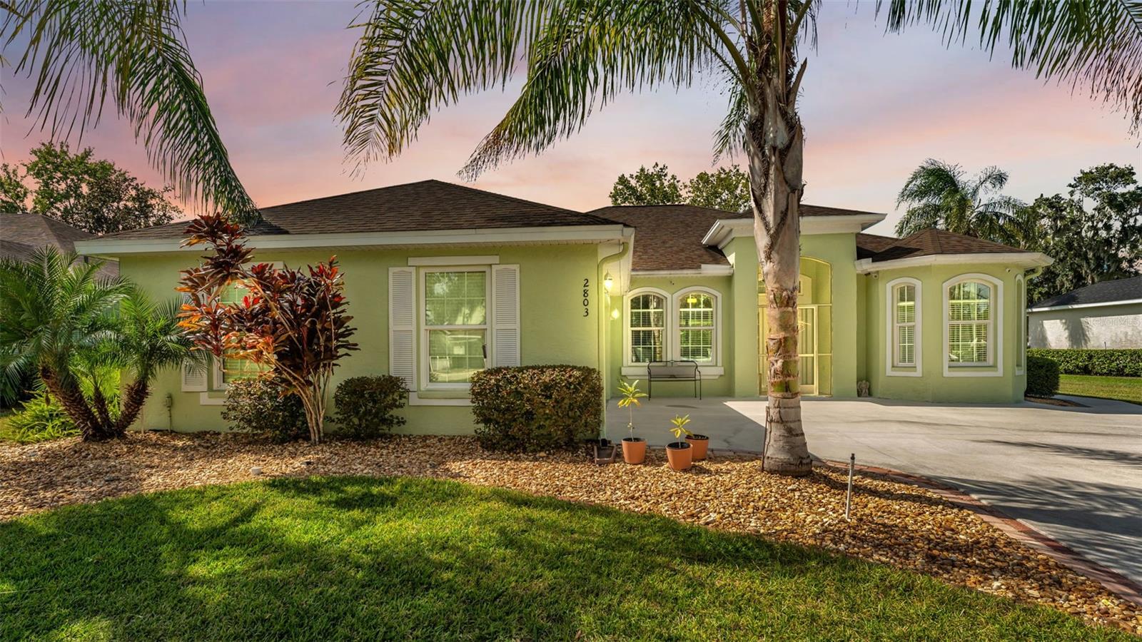 Image 4 of 74 For 2803 Spring Meadow Drive