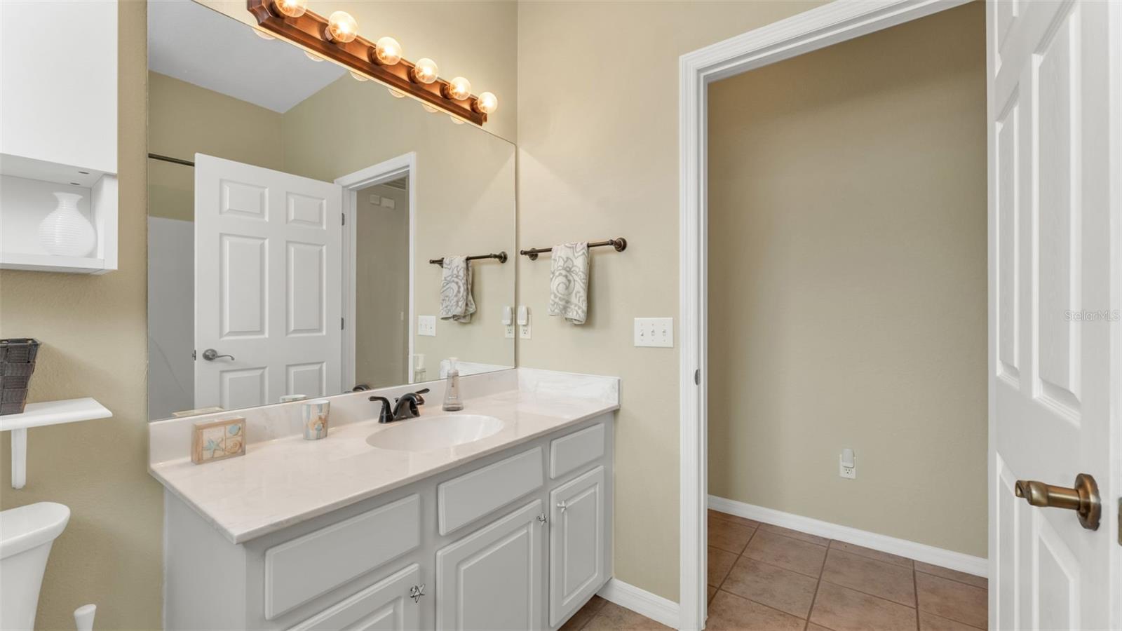 Image 41 of 74 For 2803 Spring Meadow Drive