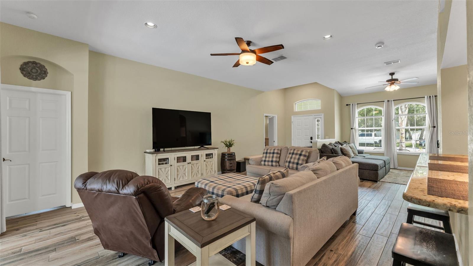 Image 8 of 74 For 2803 Spring Meadow Drive