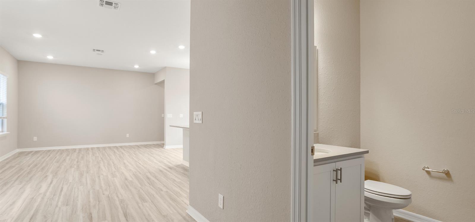 Image 12 of 24 For 454 Windy Willow Way